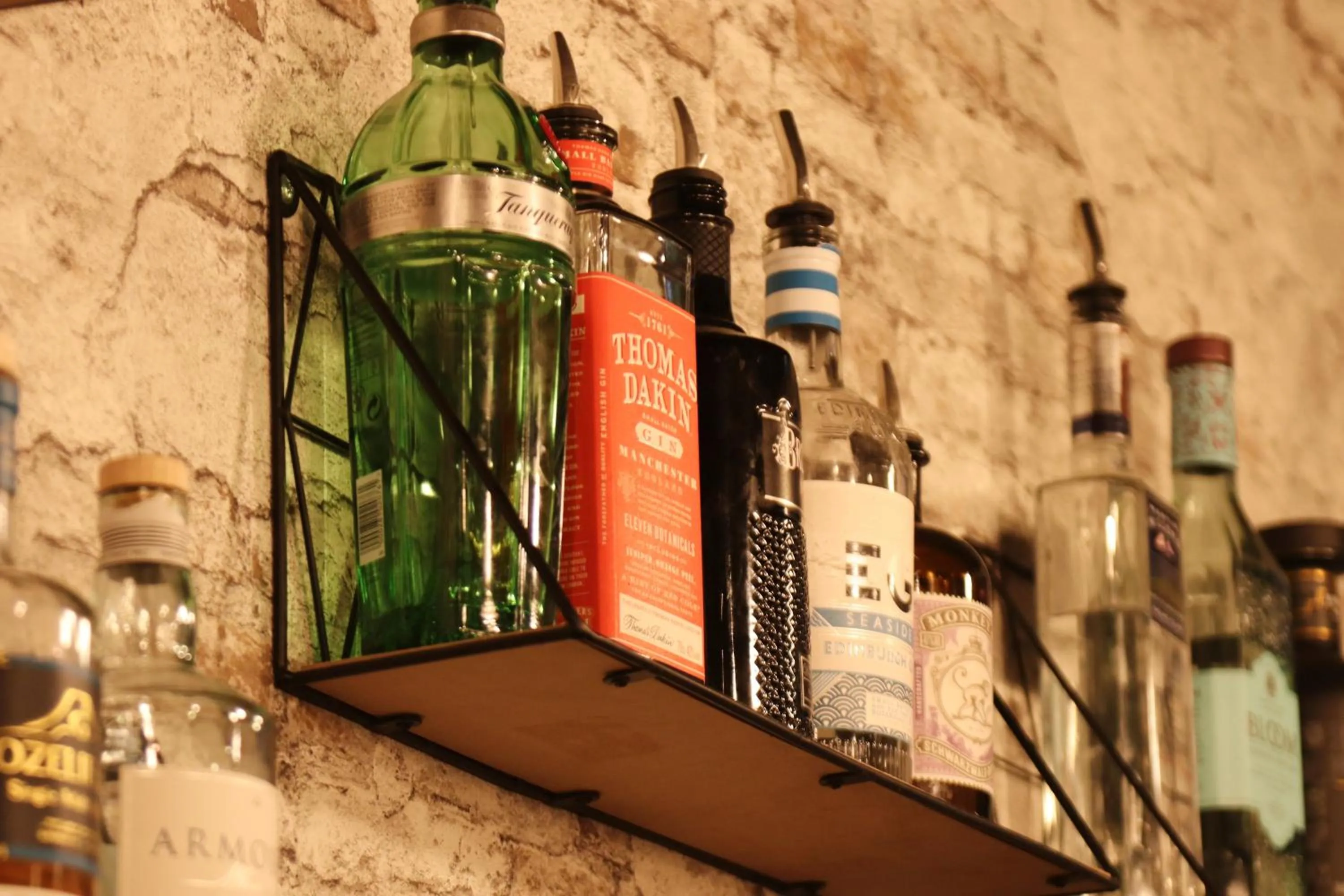 Lounge or bar in Hôtel & Restaurant Le Patio VICHY