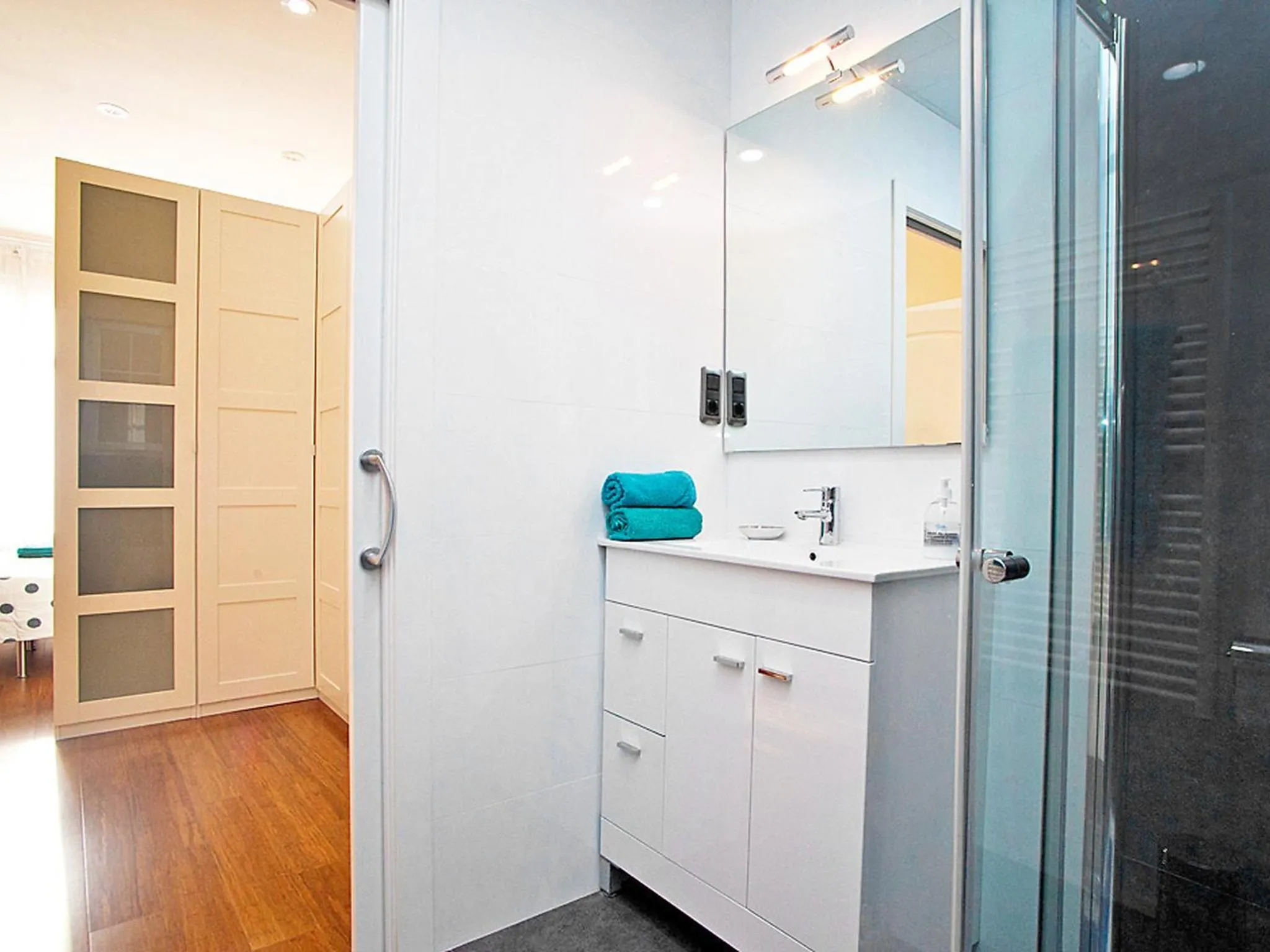 Photo of the whole room in Apartment Eixample Esquerre Gran Via Balmes by Interhome
