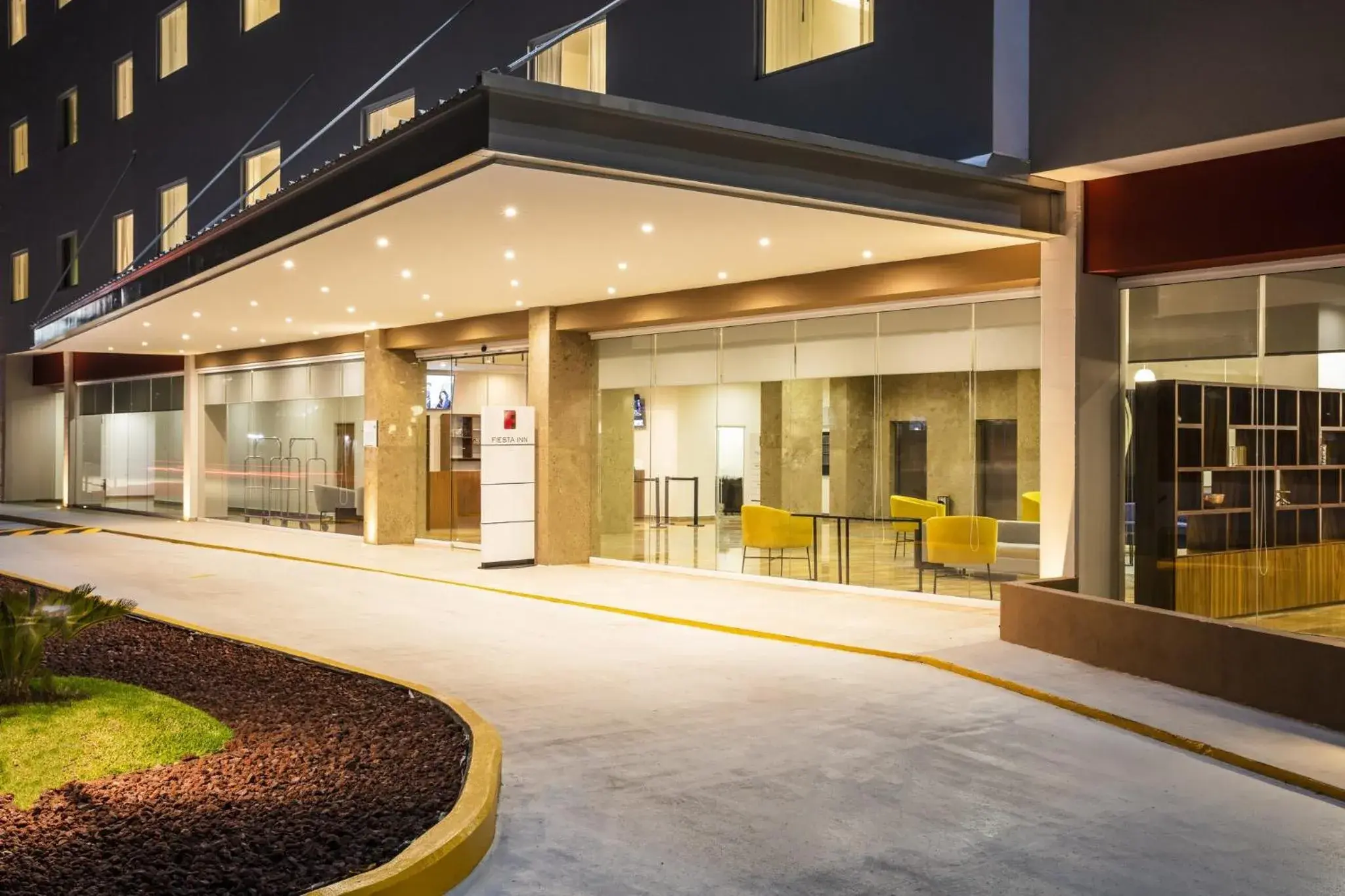 Property building in Fiesta Inn Guadalajara Periferico Poniente Property building in Fiesta Inn Guadalajara Periferico Poniente