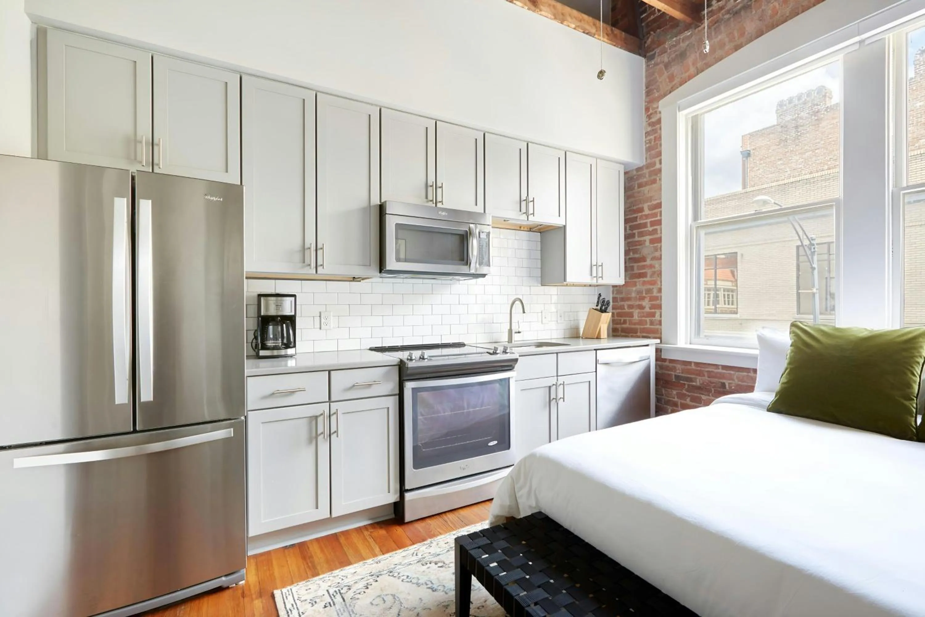 Kitchen or kitchenette in Sonder by Marriott Bonvoy The Drayton Apartments Historic District