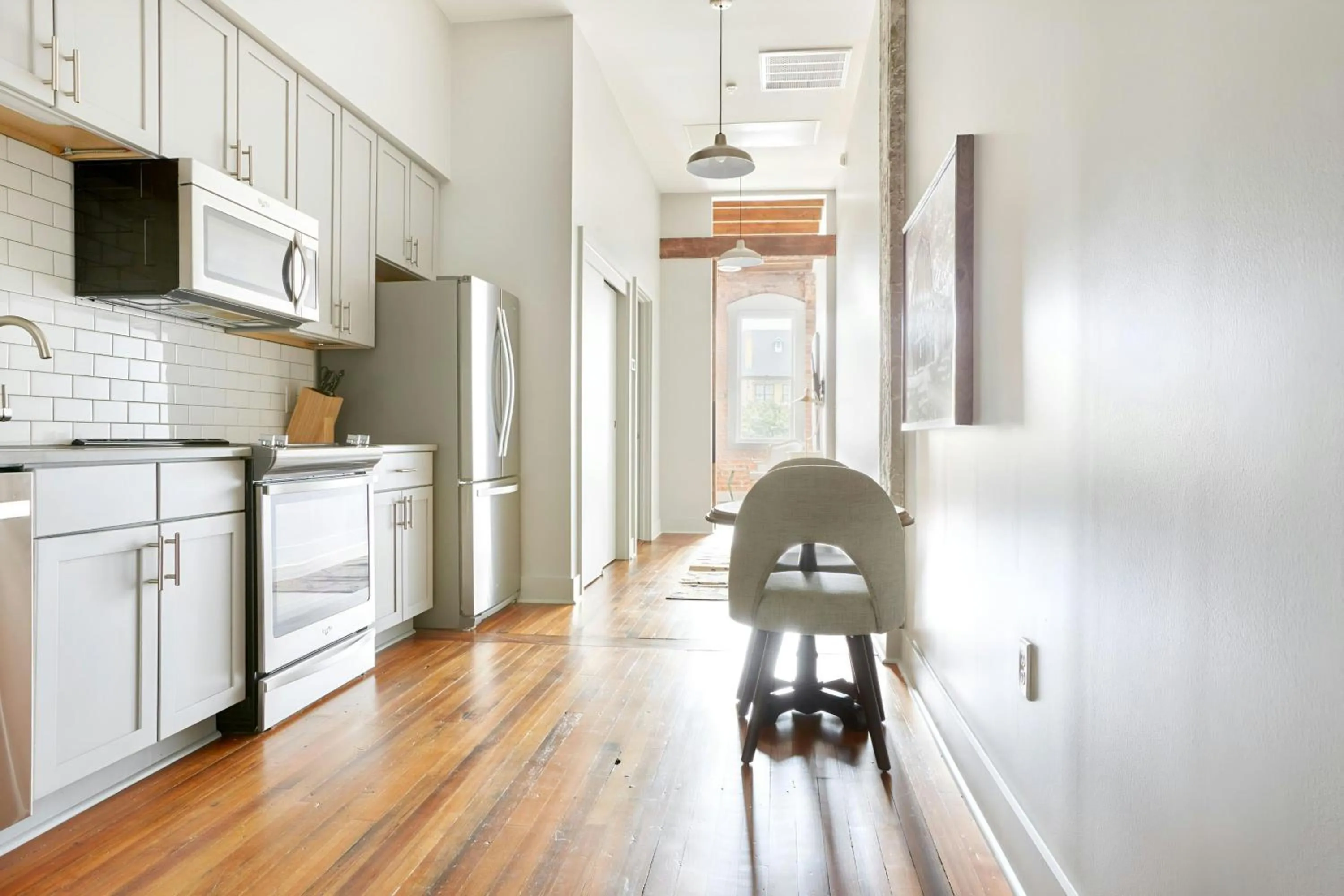 Kitchen or kitchenette in Sonder by Marriott Bonvoy The Drayton Apartments Historic District