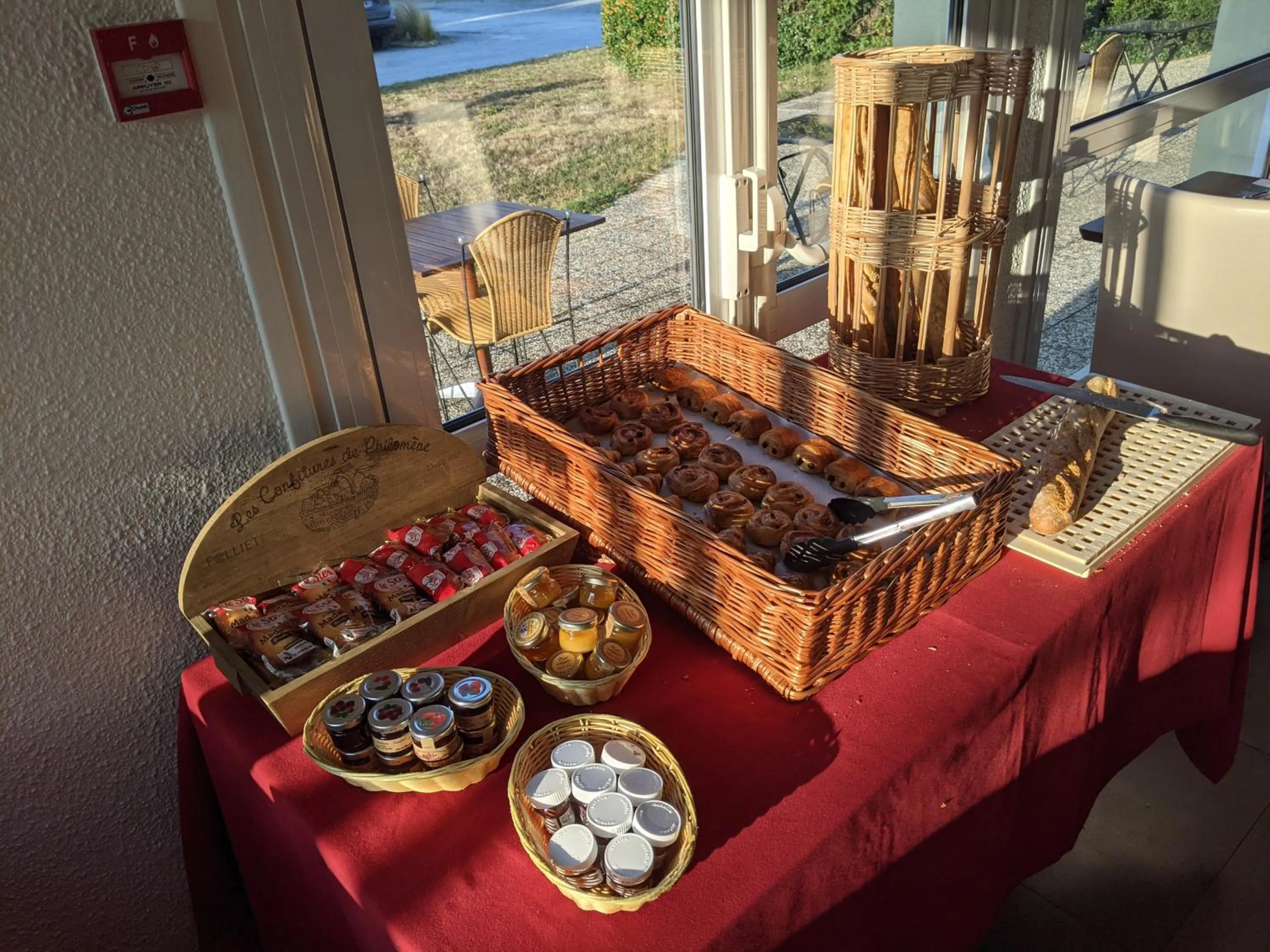 Buffet breakfast in Logis Hotel De La Loire - Restaurant Les Bateliers
