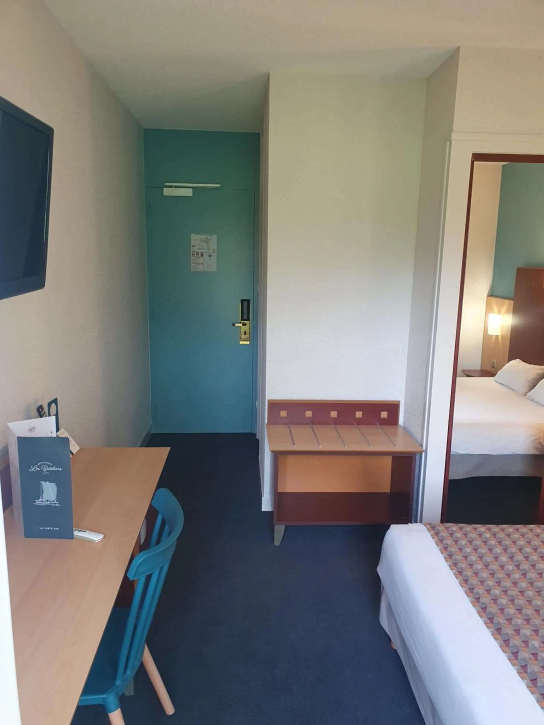 Photo of the whole room, Bed in Logis Hotel De La Loire Ancenis - Restaurant Les Bateliers