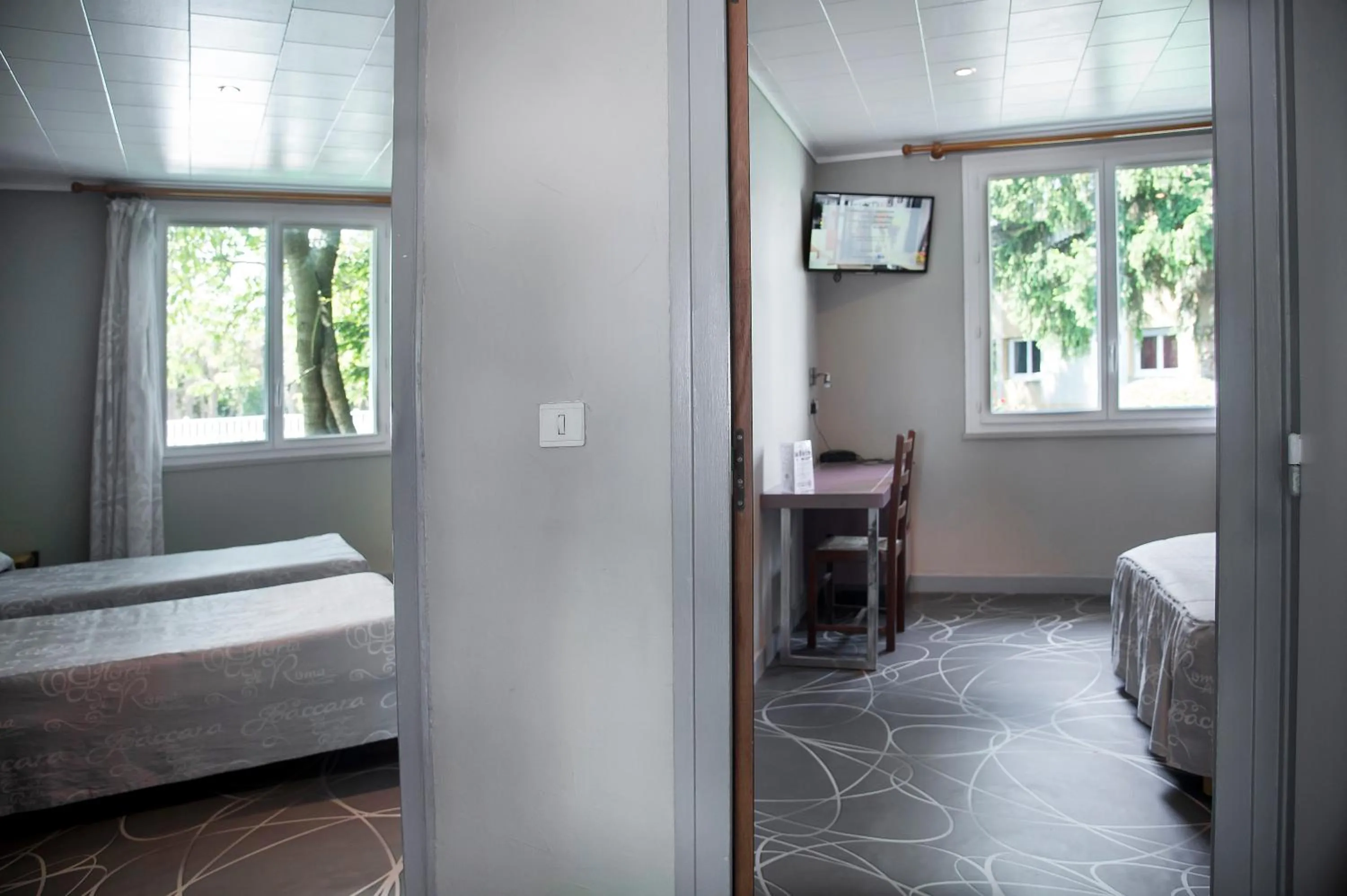 TV and multimedia, Bed in Relais 500 De Vienne