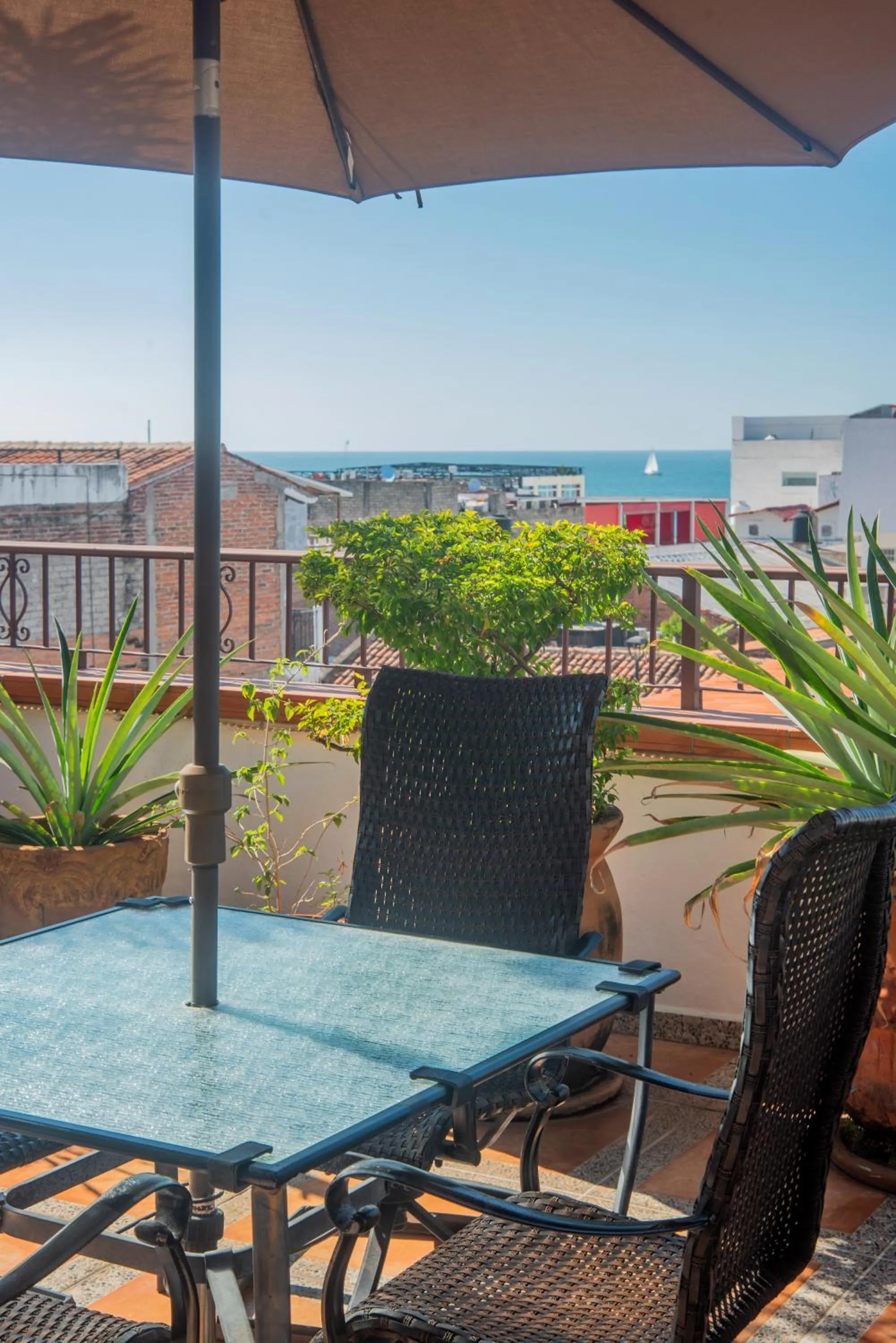 Casa Romance Escondido