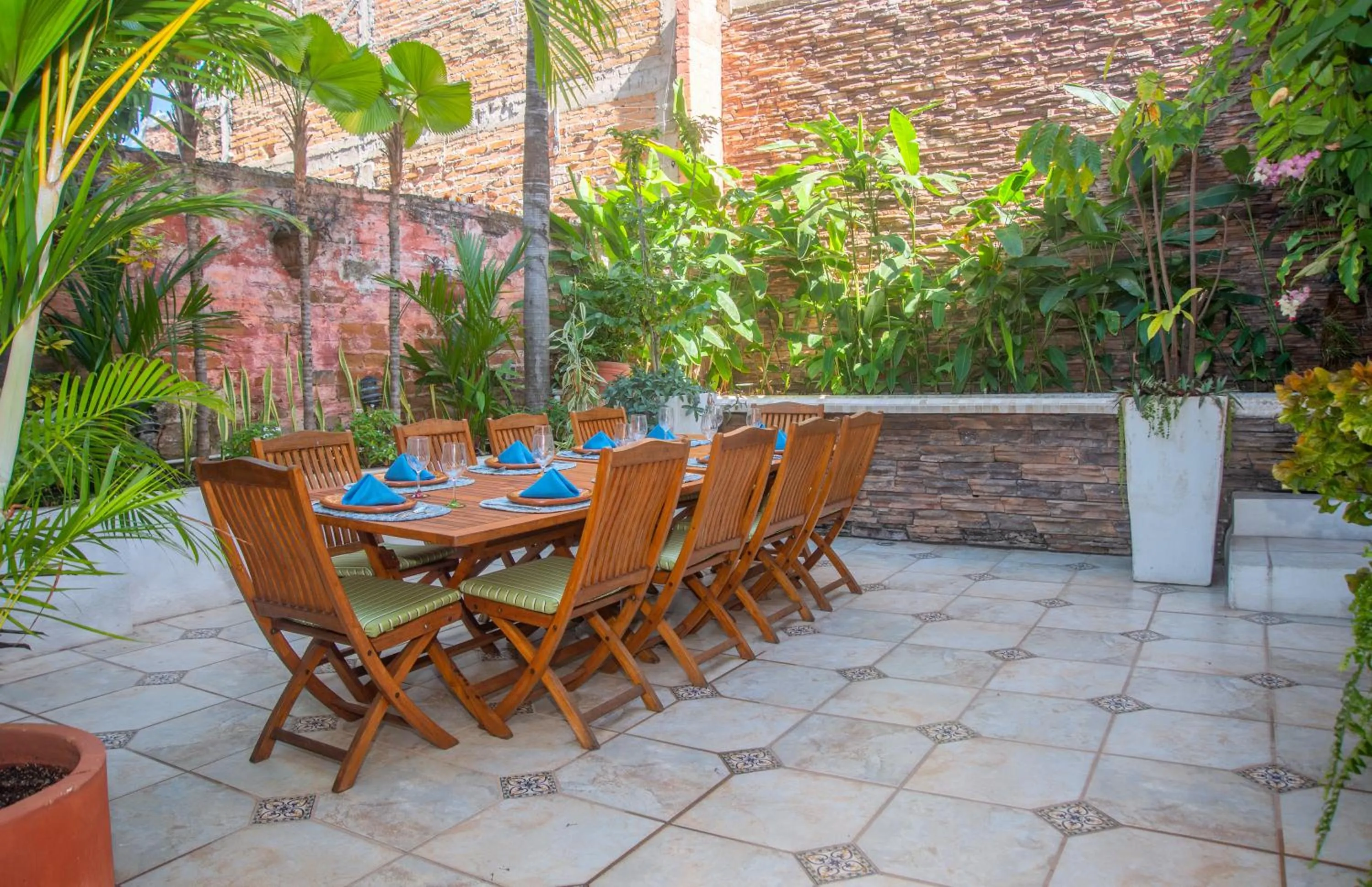 Casa Romance Escondido