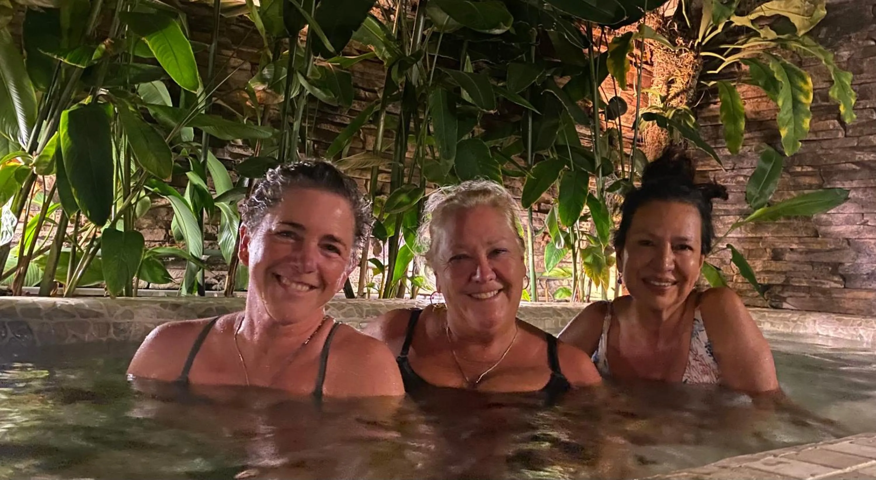 Casa Romance Escondido