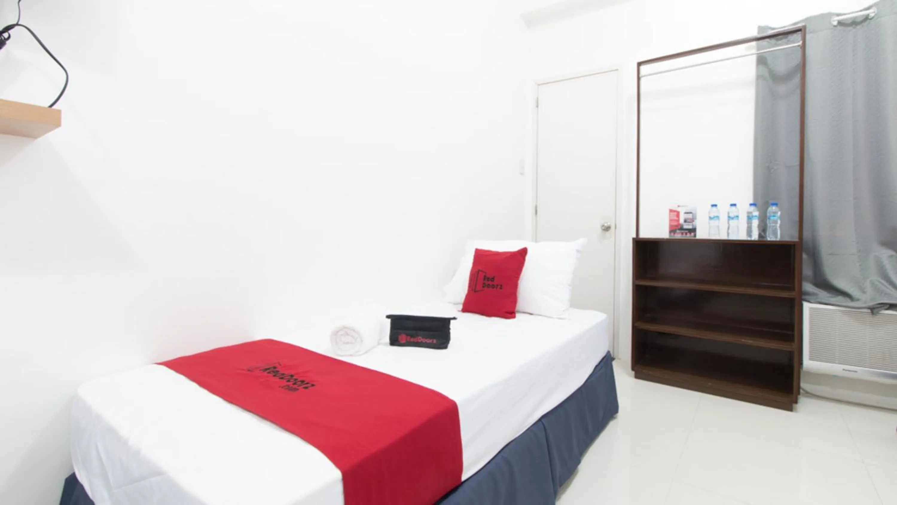 Bed in RedDoorz near Liceo De Cagayan University Highschool