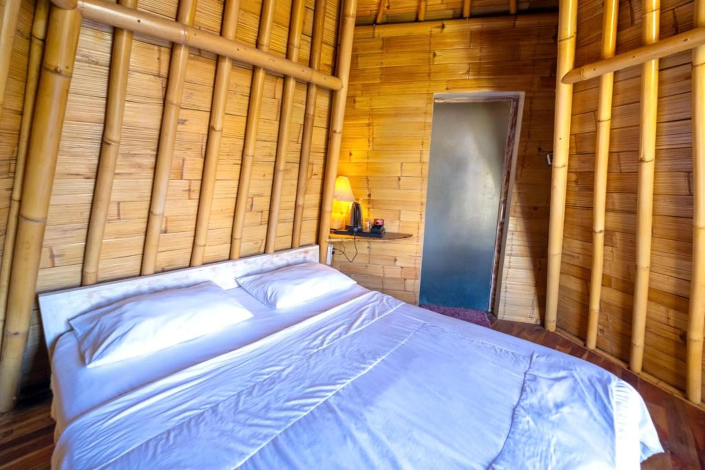 Bed in Bamboo Mount Batur and Hot Spring