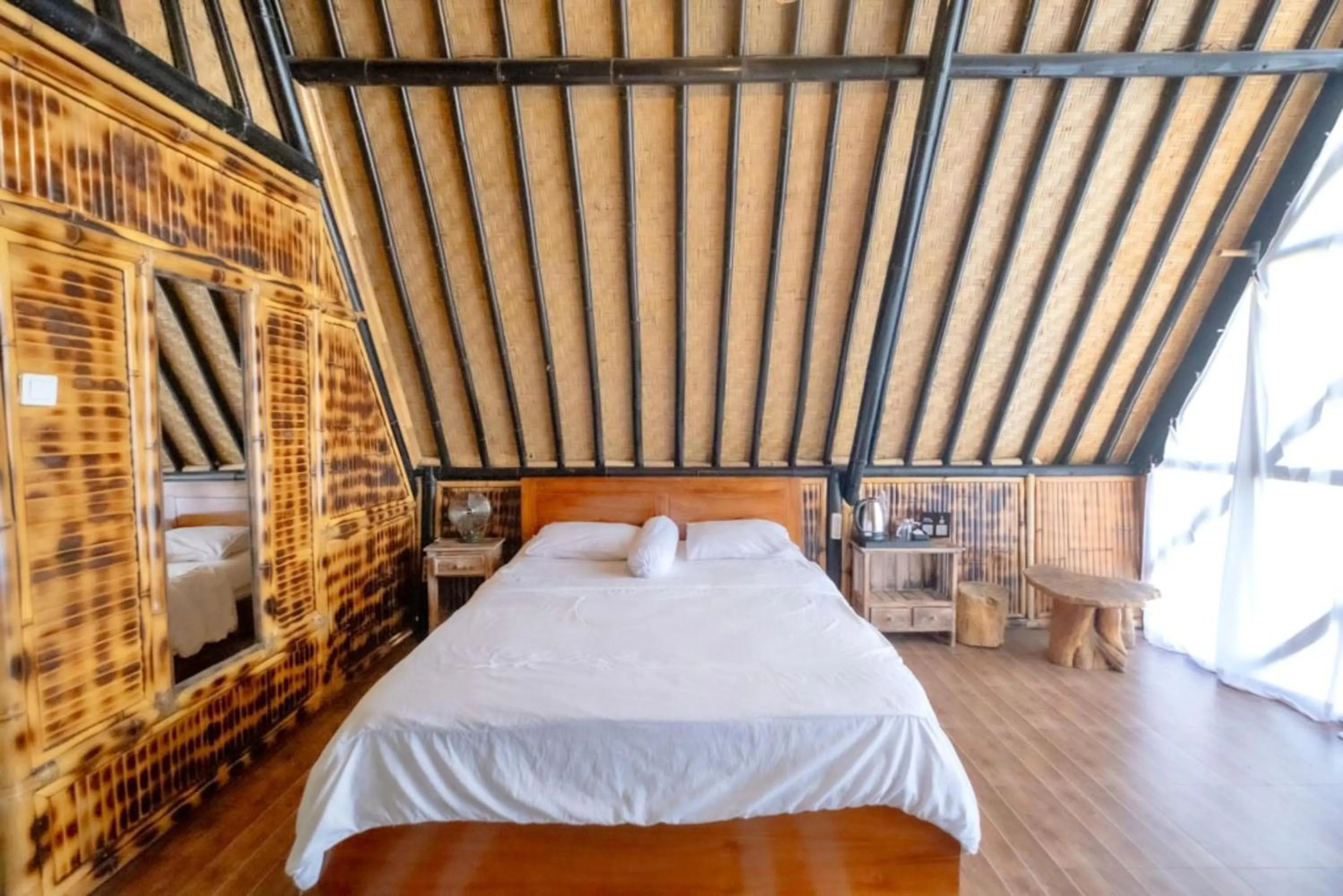 Bed in Bamboo Mount Batur and Hot Spring