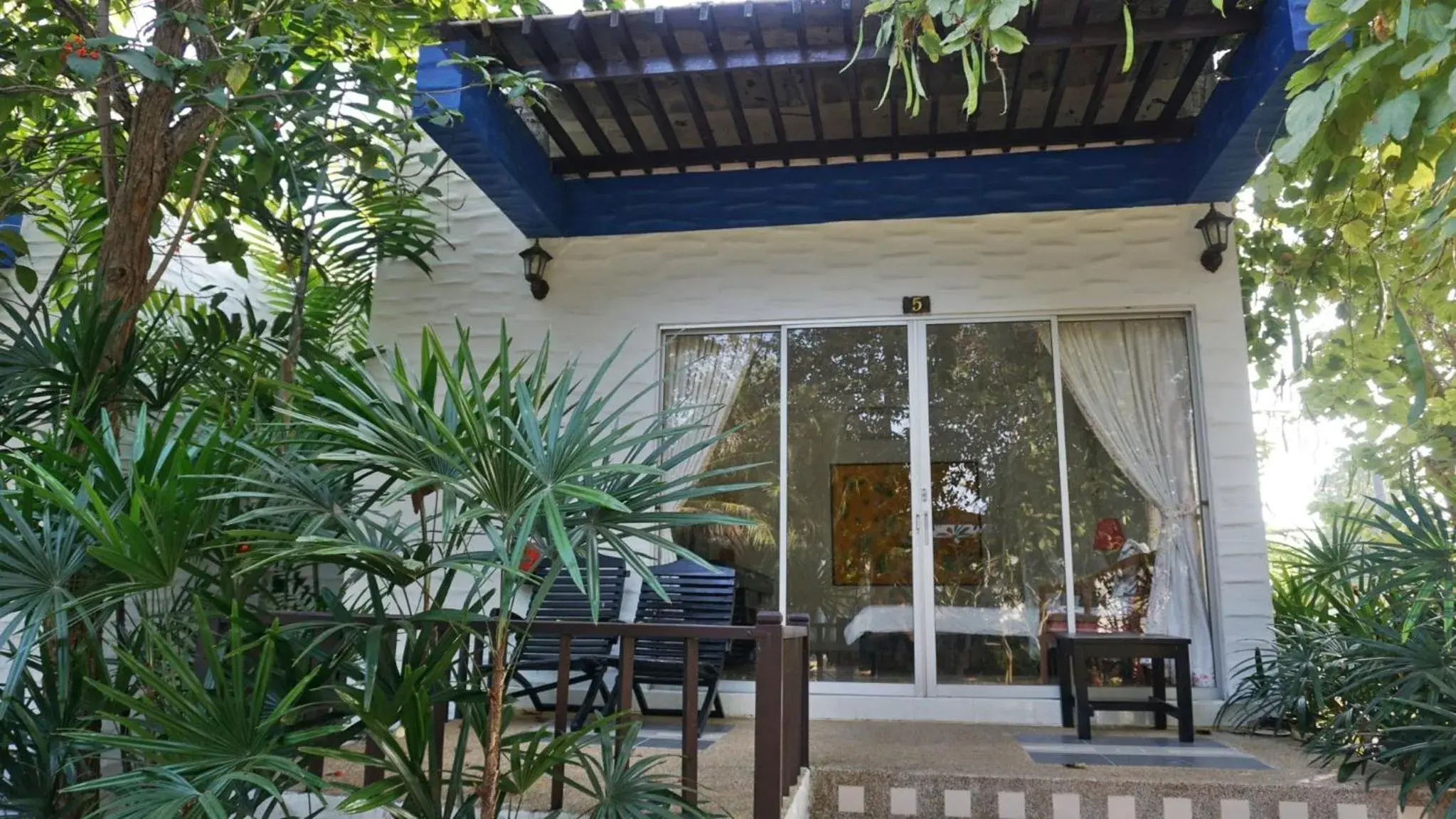 Property building in Kalamona Seaview Property building in Kalamona Seaview