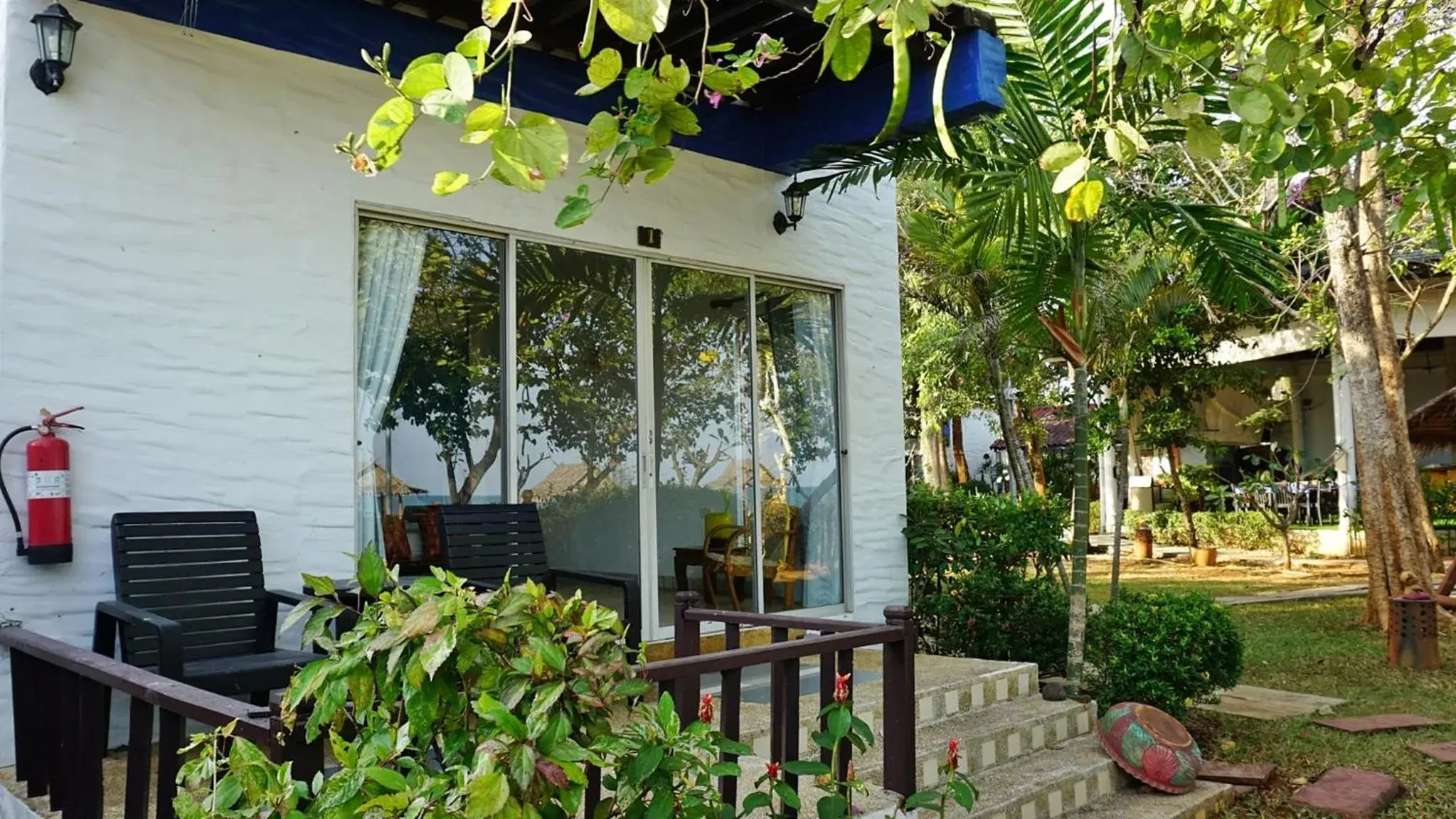 Property building in Kalamona Seaview Property building in Kalamona Seaview