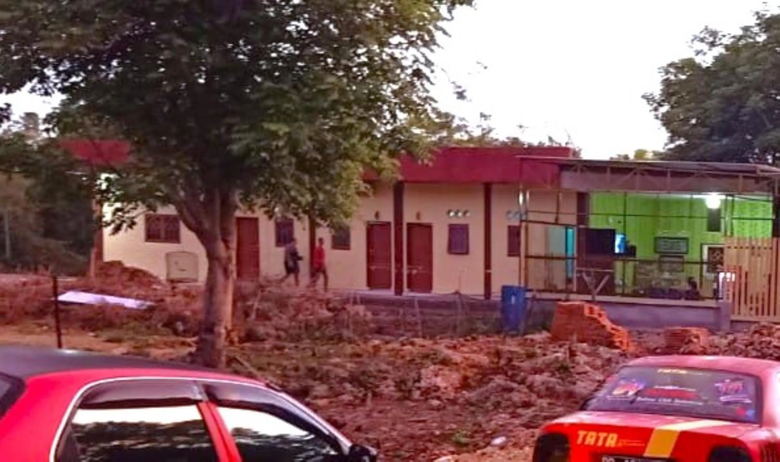 Property building in Penginapan asidik