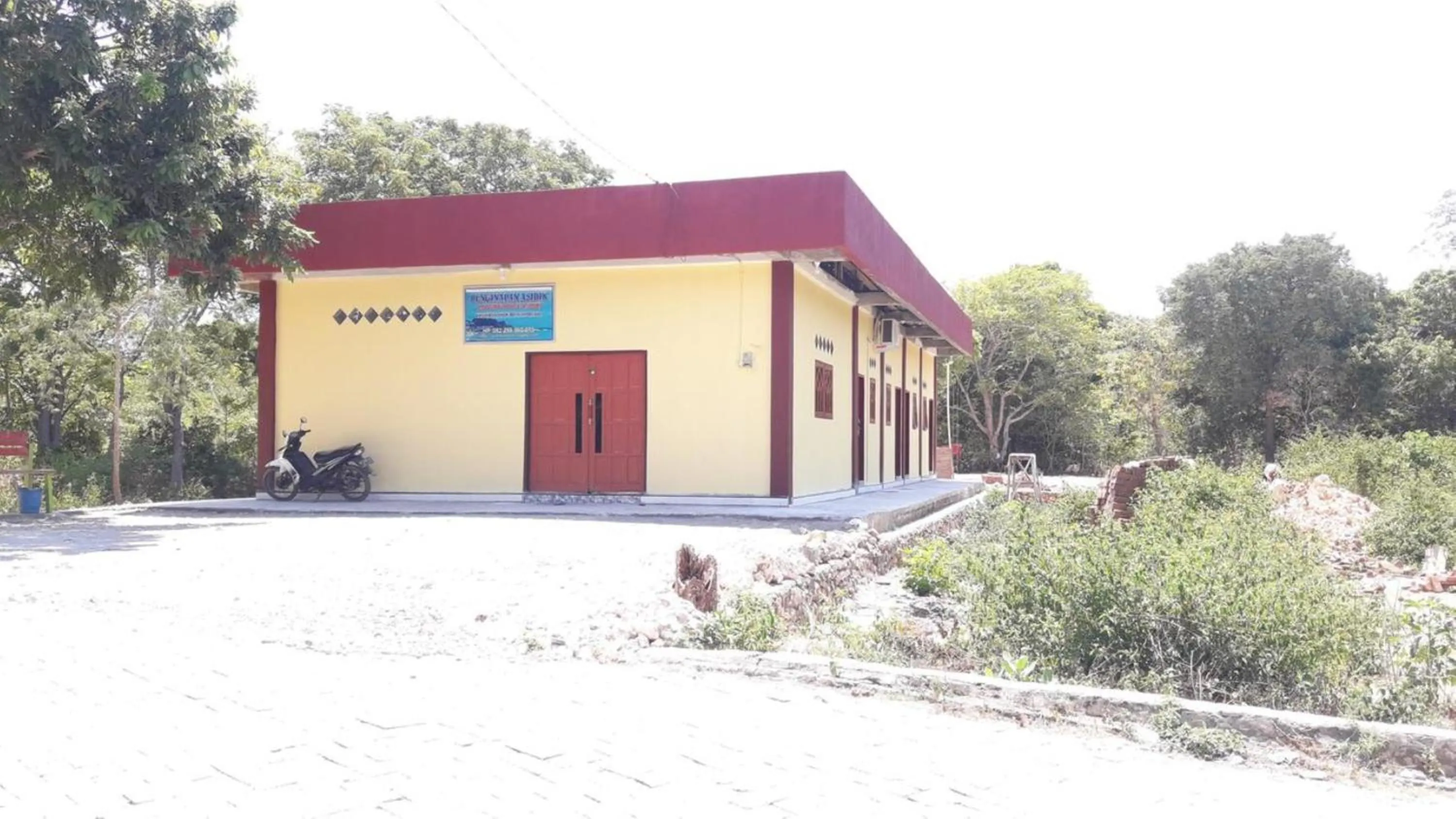 Property building in Penginapan asidik