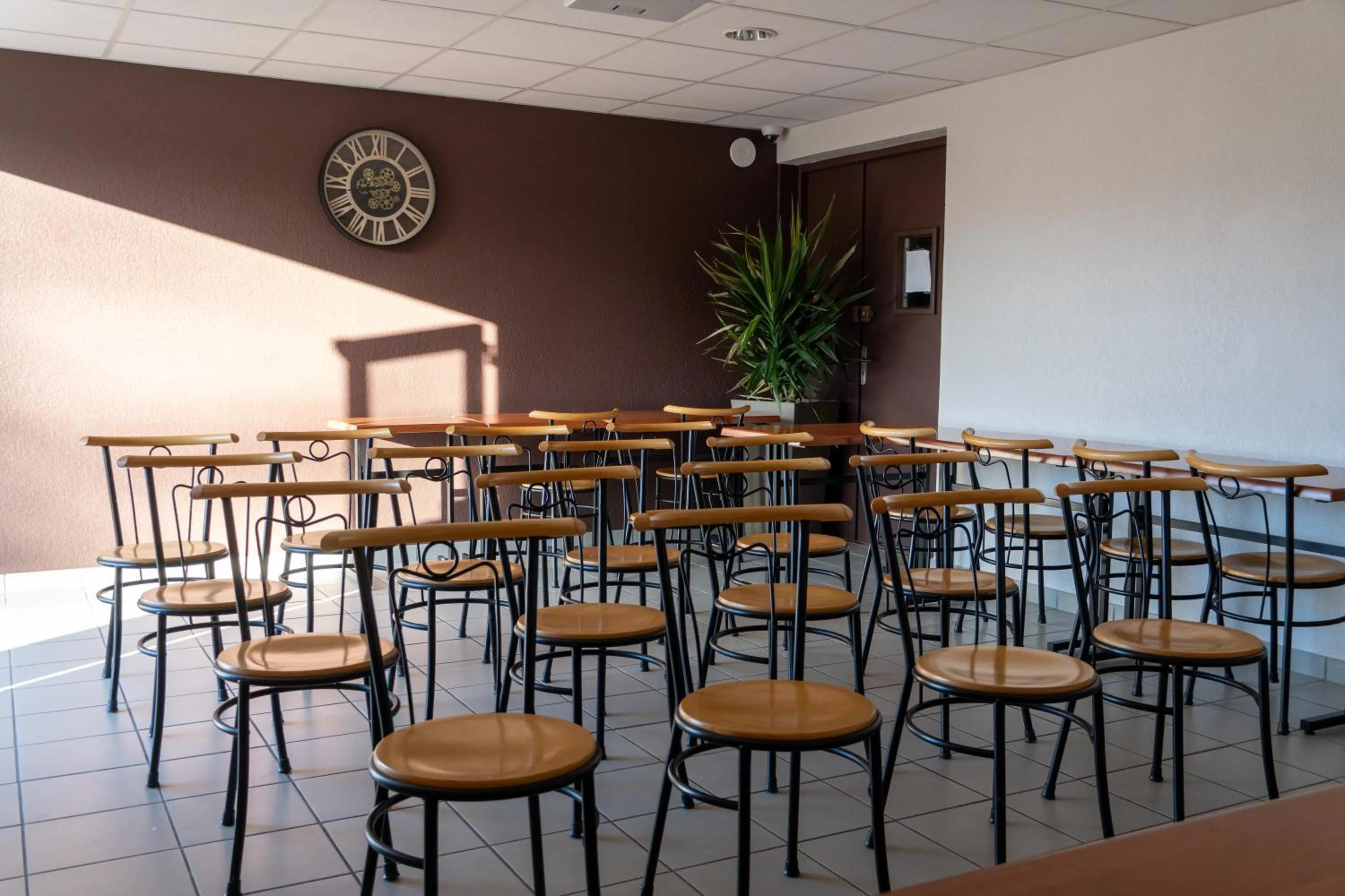 Meeting/conference room in Cit'Hotel Restaurant du Bowling de Millau