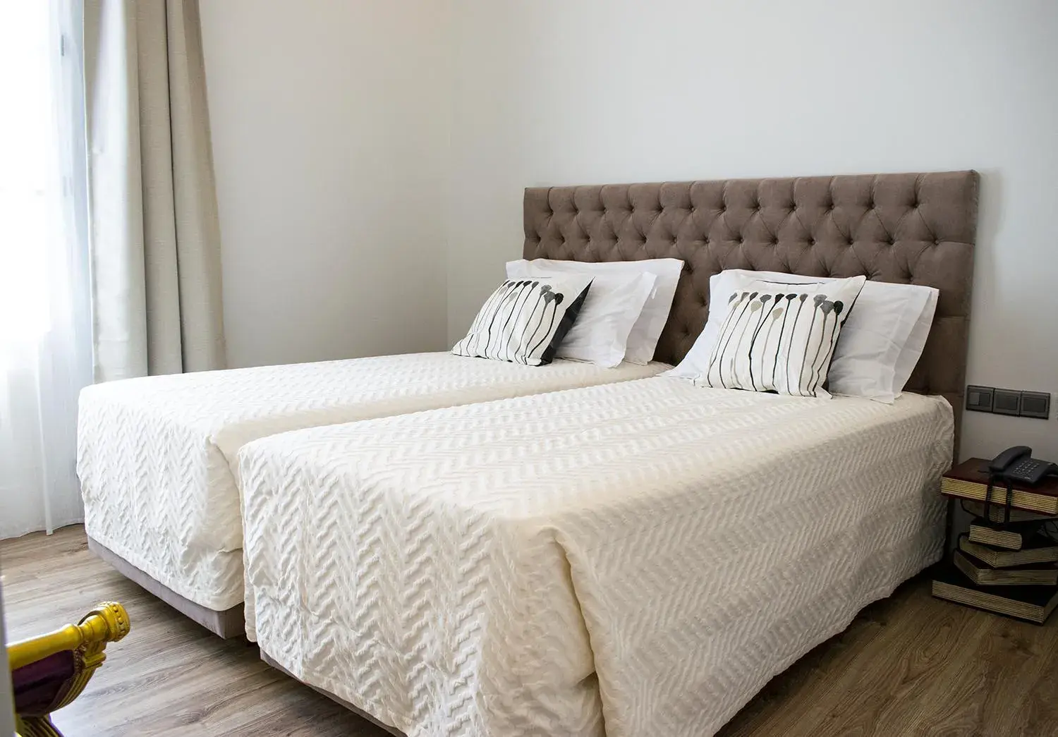 Standard Twin Room - single occupancy - Thalia in 9 Muses Hotel Standard Twin Room - single occupancy - Thalia in 9 Muses Hotel