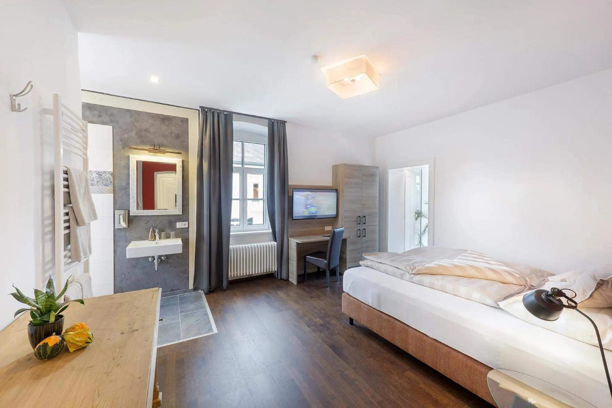 Photo of the whole room, Bed in Villa Maria - Suiten & Appartement