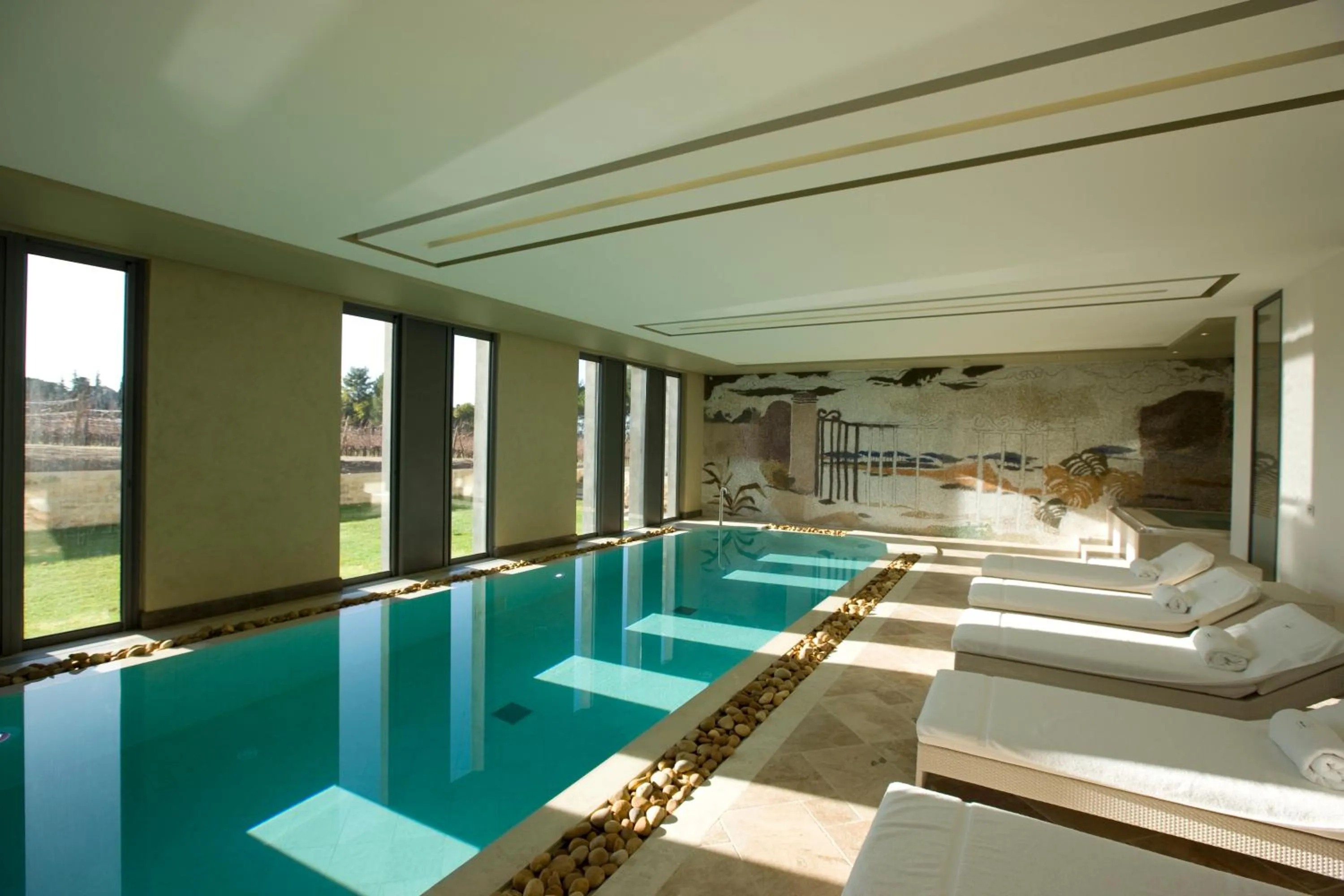 Swimming pool in Domaine de Verchant & Spa - Relais & Châteaux