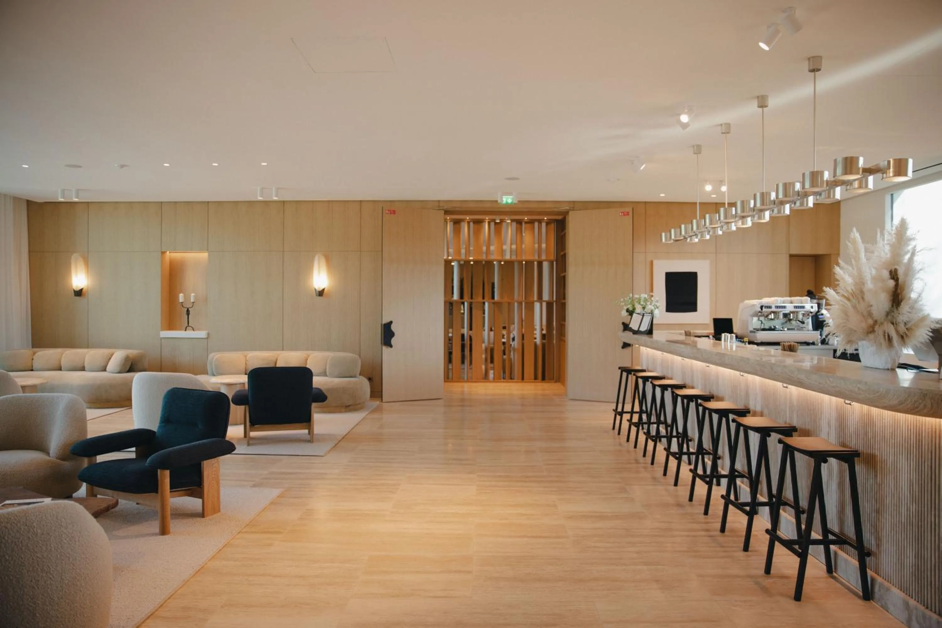 Lounge or bar in Domaine de Verchant & Spa - Relais & Châteaux