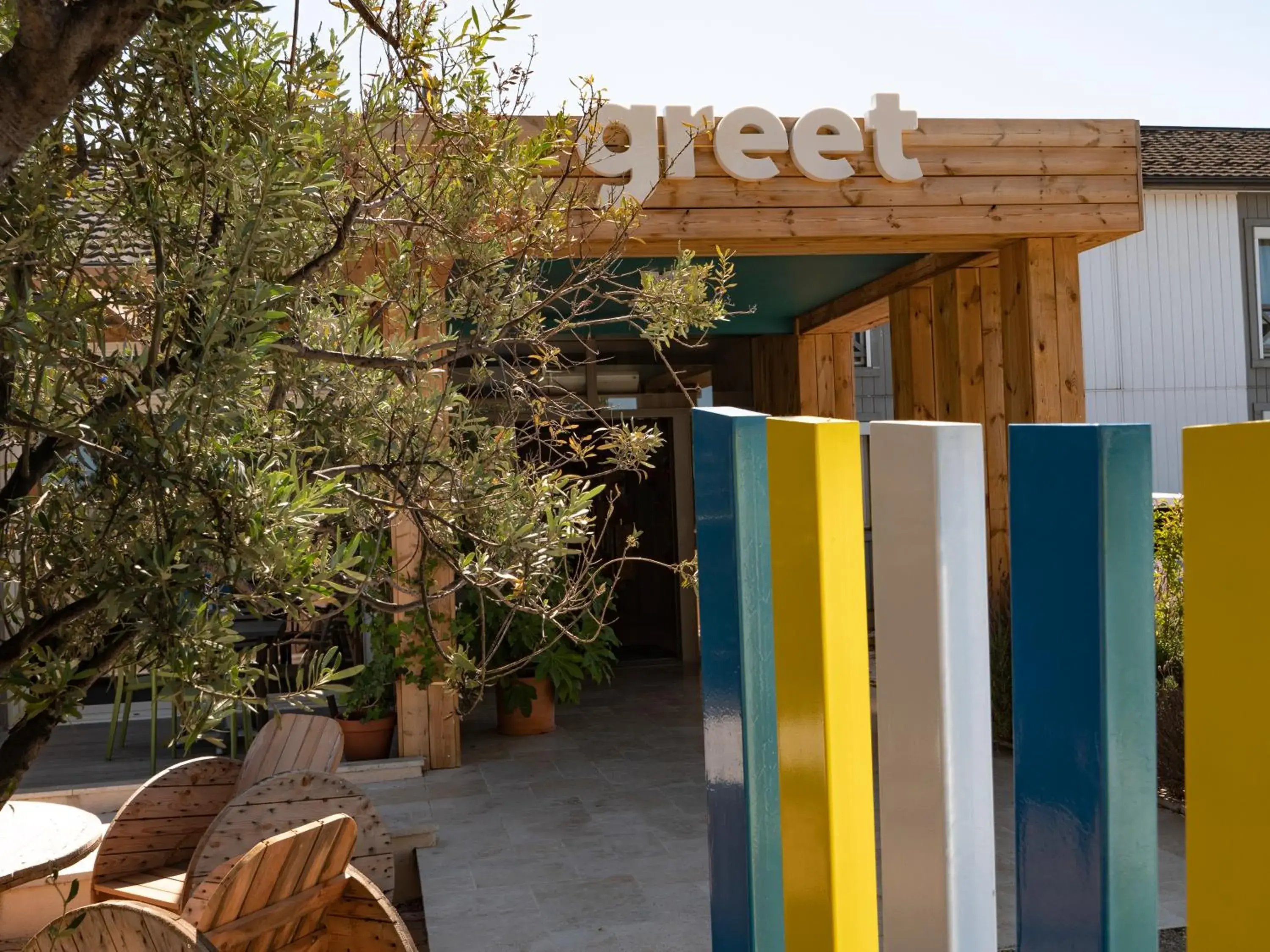 Facade/entrance in greet Hotel Marseille Provence Aéroport Facade/entrance in greet Hotel Marseille Provence Aéroport