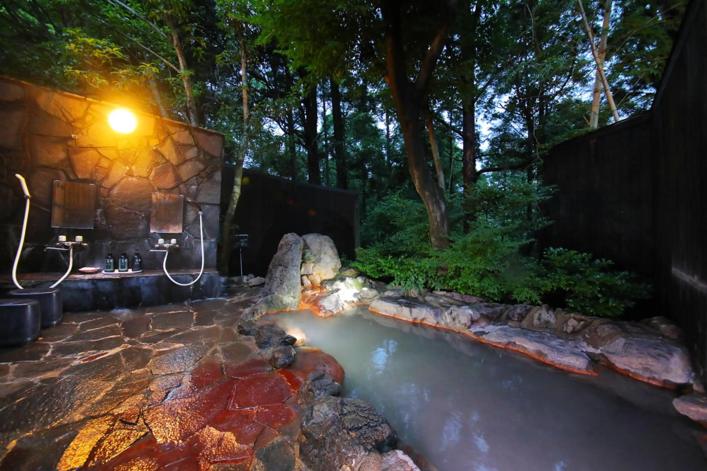 Hot Spring Bath in Sakura Sakura Onsen