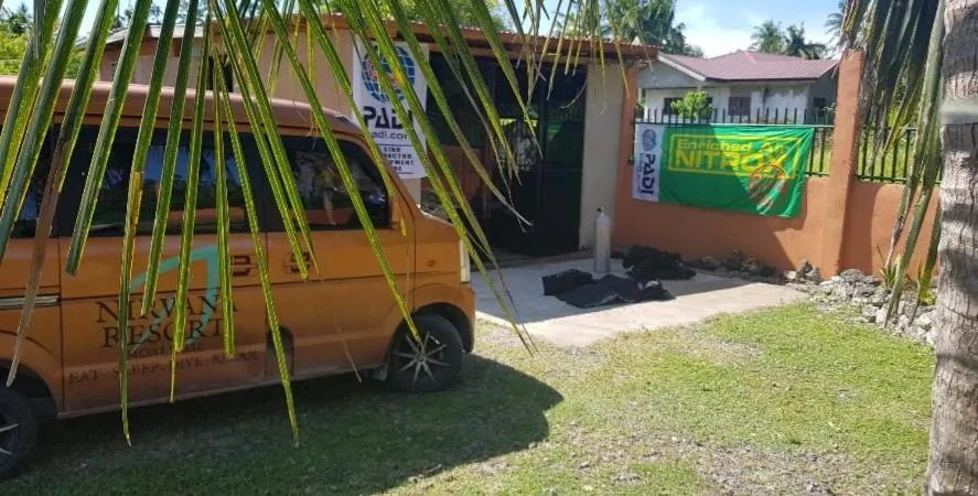 Nirvana Bamboo & Dive resort