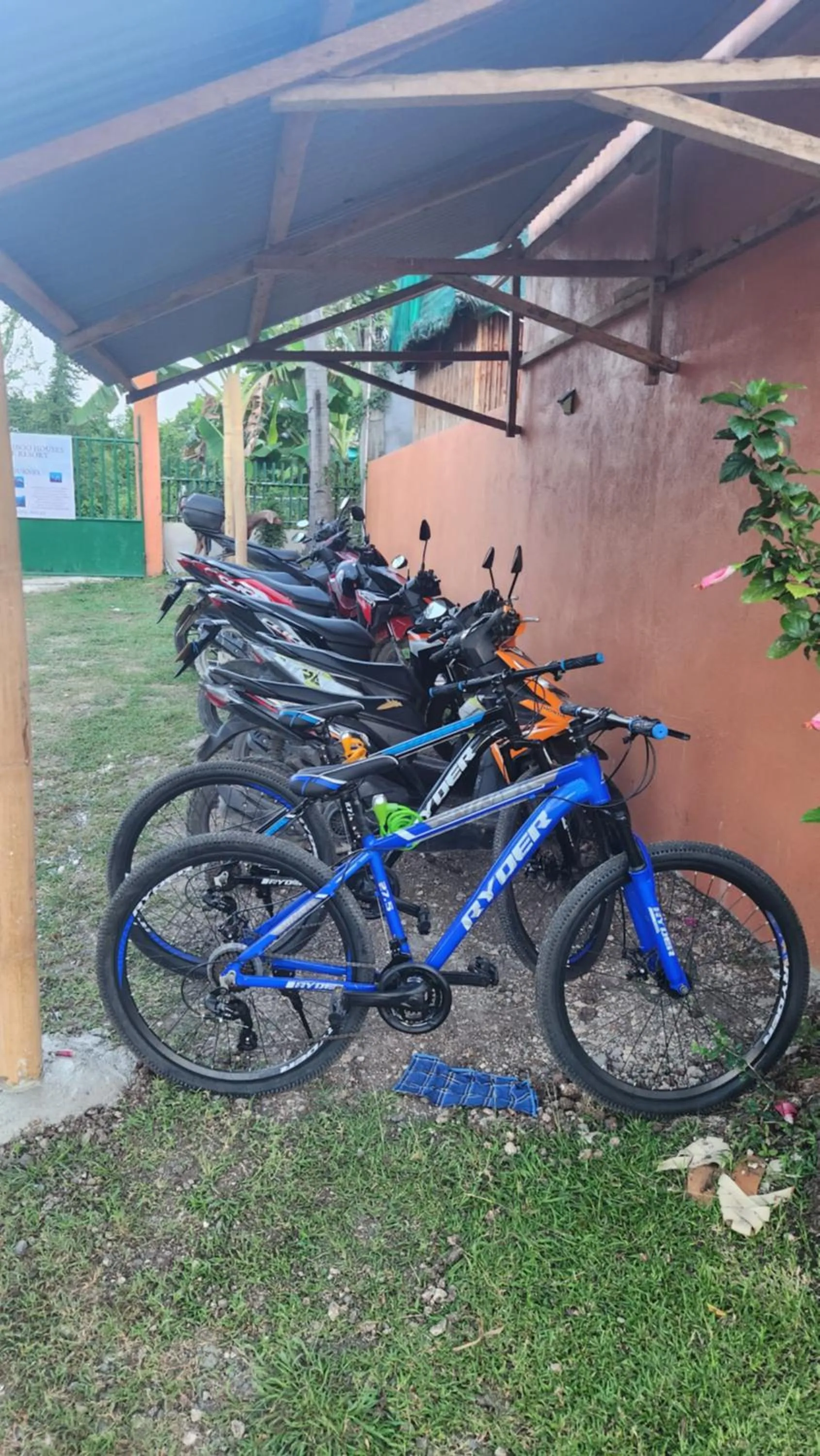 Nirvana Bamboo & Dive resort