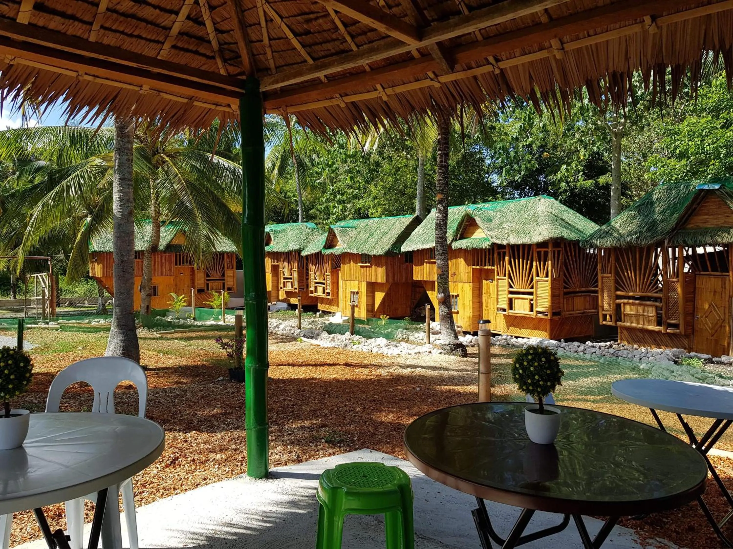 Nirvana Bamboo & Dive resort