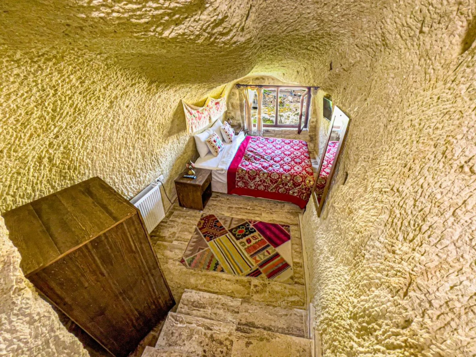 Bedroom, Bed in Heritage Cave Suites