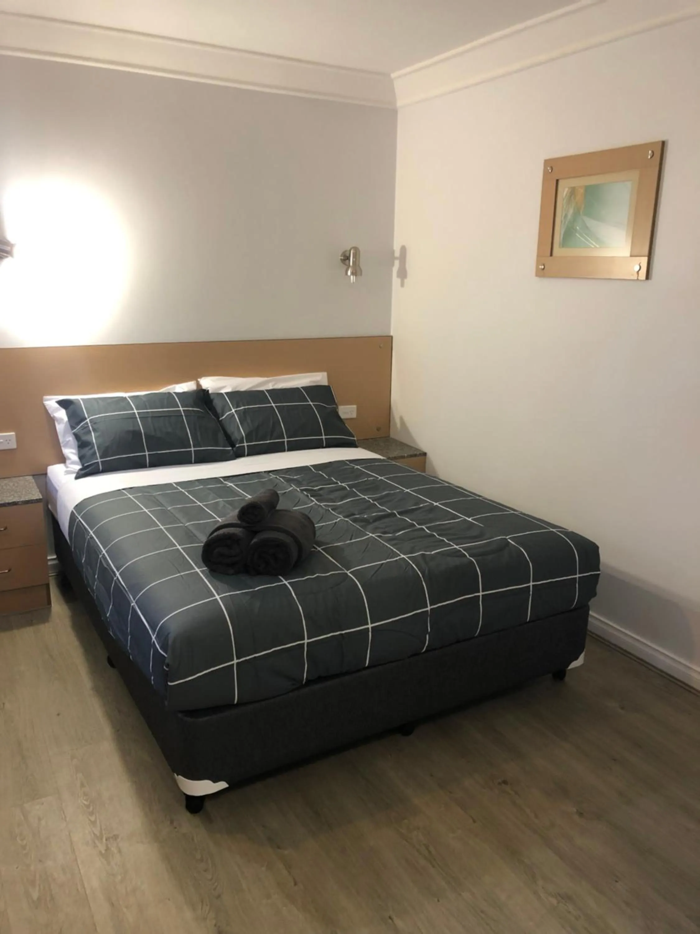 Bed in Latitude20 Cattrall Park Motel