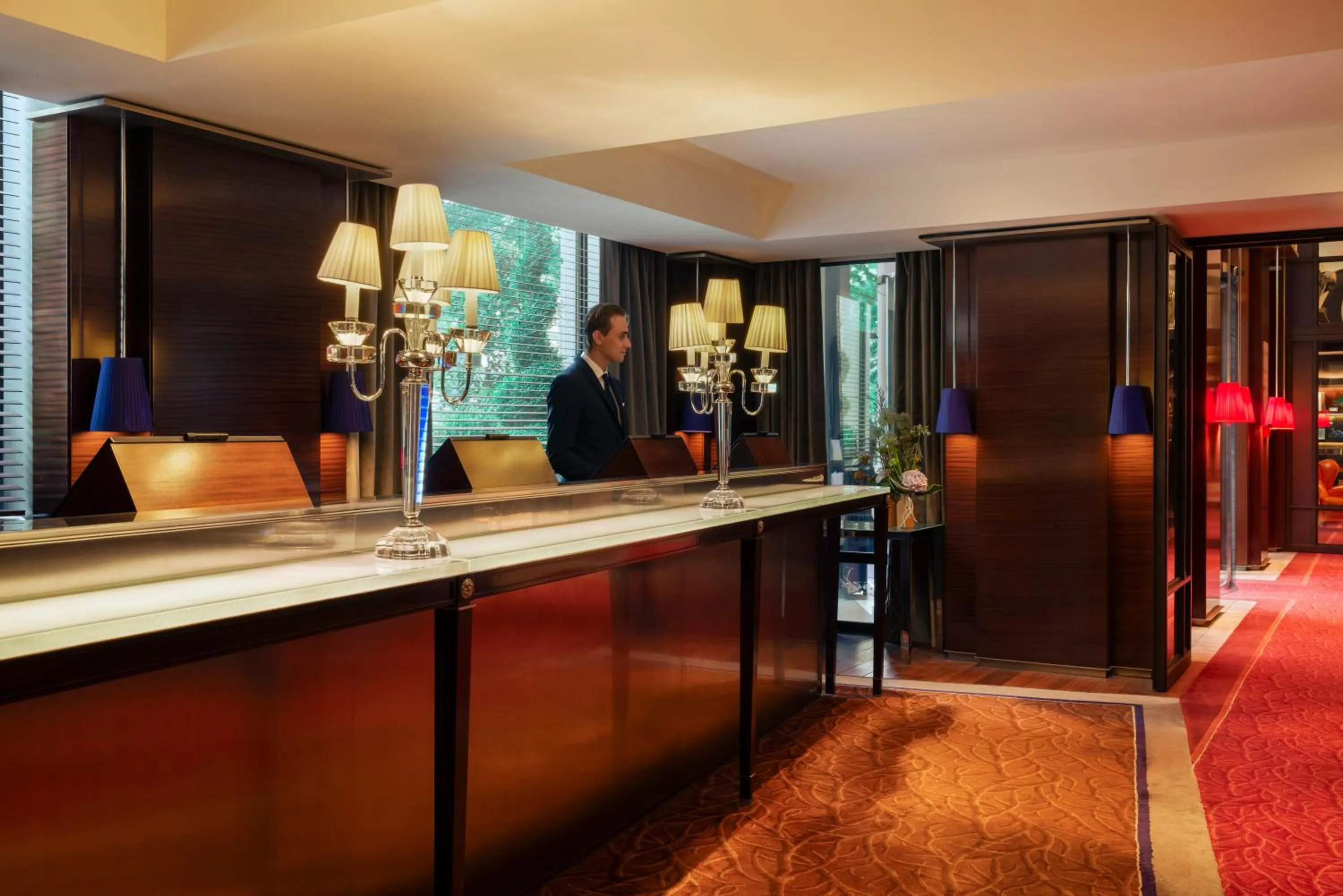 Lobby or reception in Hôtel Le Royal Monceau Raffles Paris