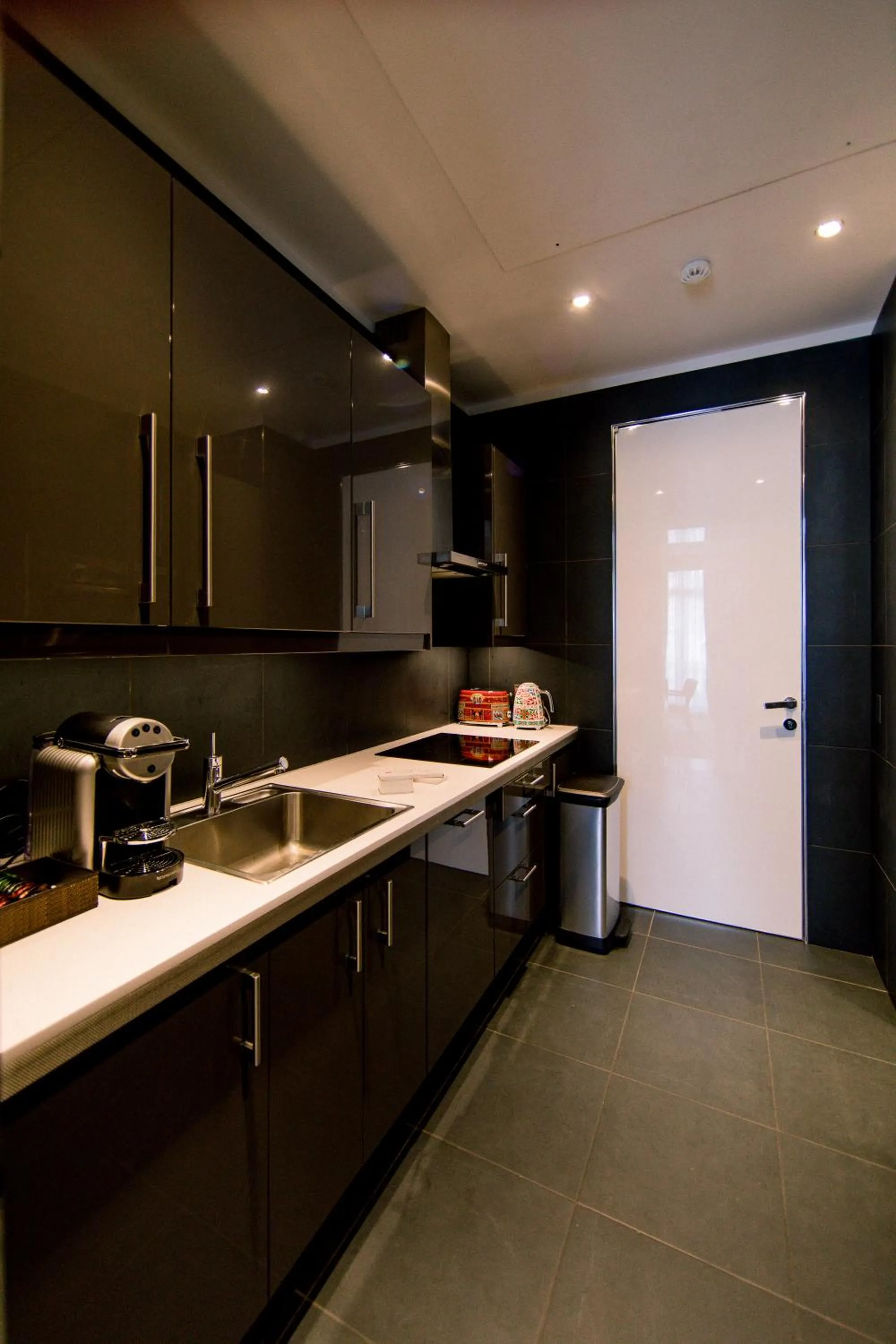 kitchen in Hôtel Le Royal Monceau Raffles Paris