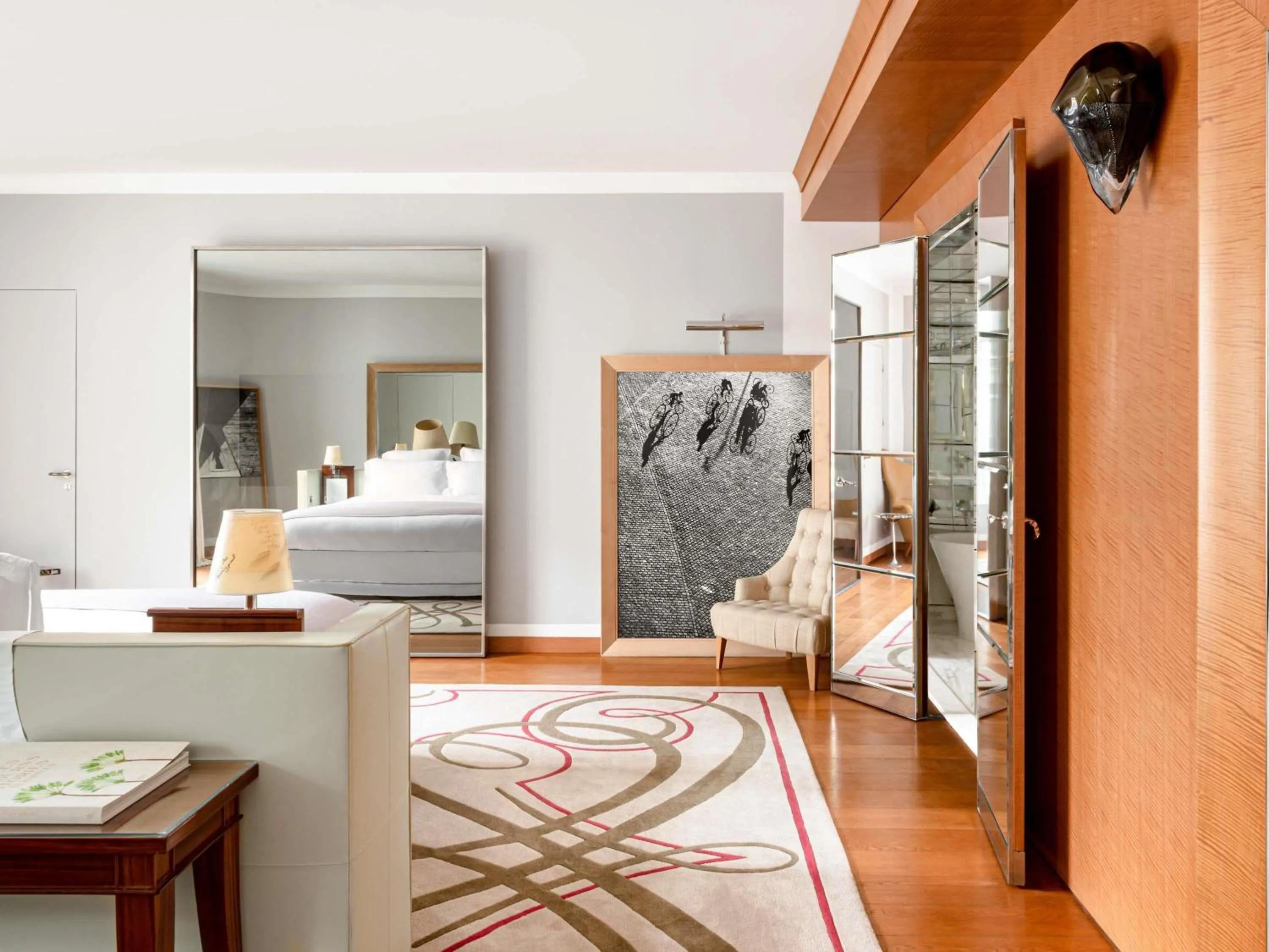 Bedroom in Hôtel Le Royal Monceau Raffles Paris