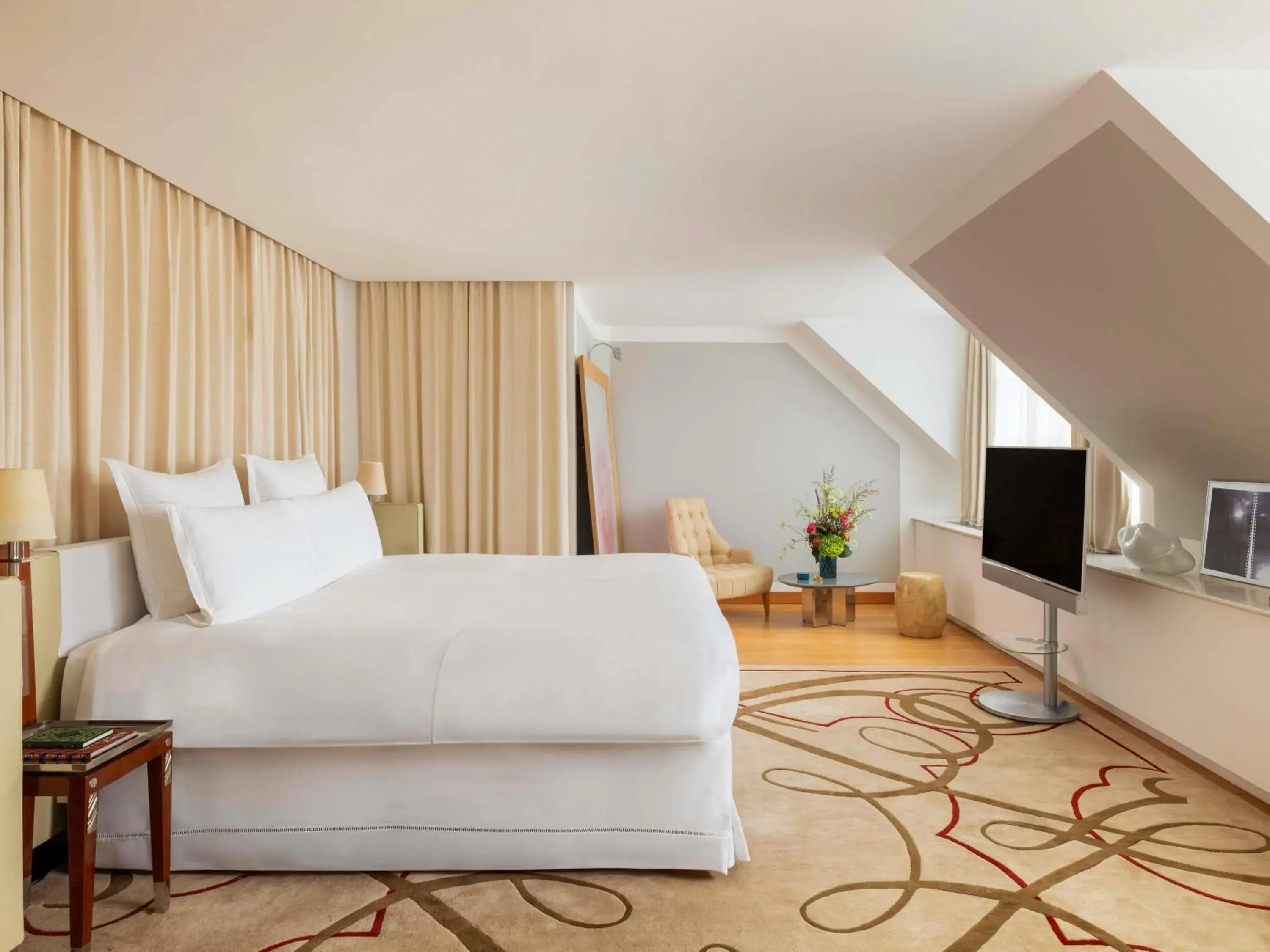 Penthouse Suite in Hôtel Le Royal Monceau Raffles Paris Penthouse Suite in Hôtel Le Royal Monceau Raffles Paris