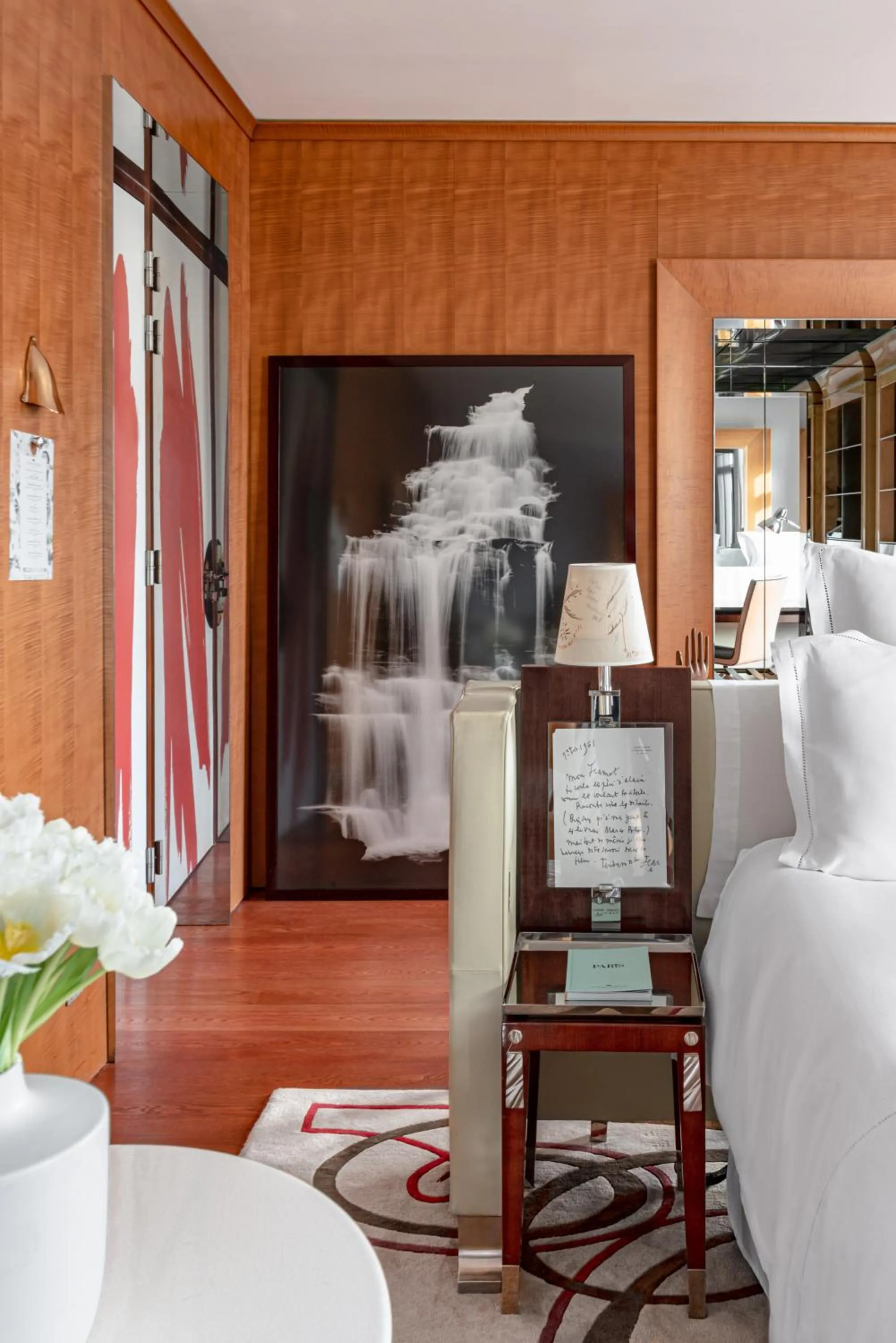 Bed in Hôtel Le Royal Monceau Raffles Paris