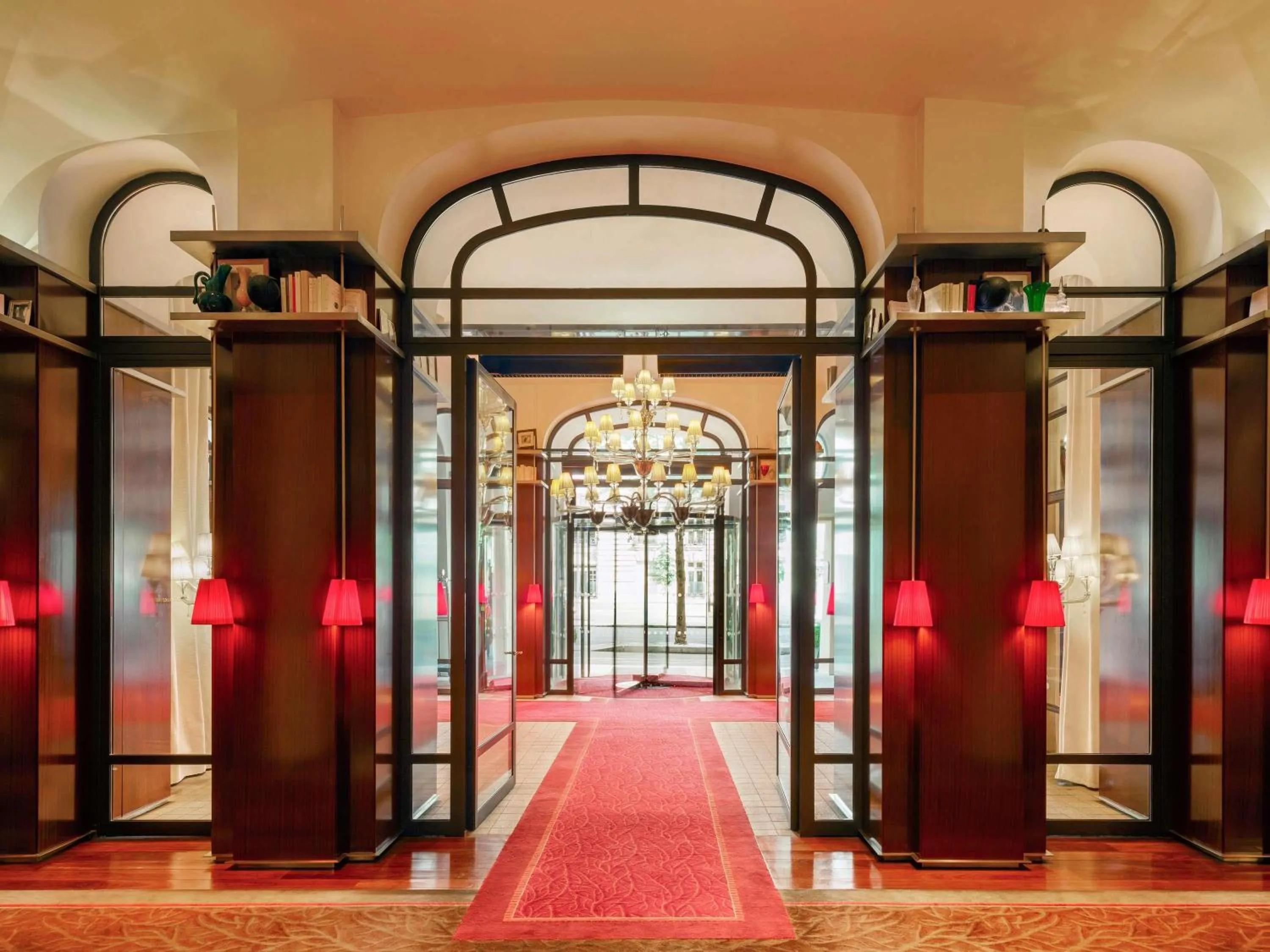 Property building in Hôtel Le Royal Monceau Raffles Paris