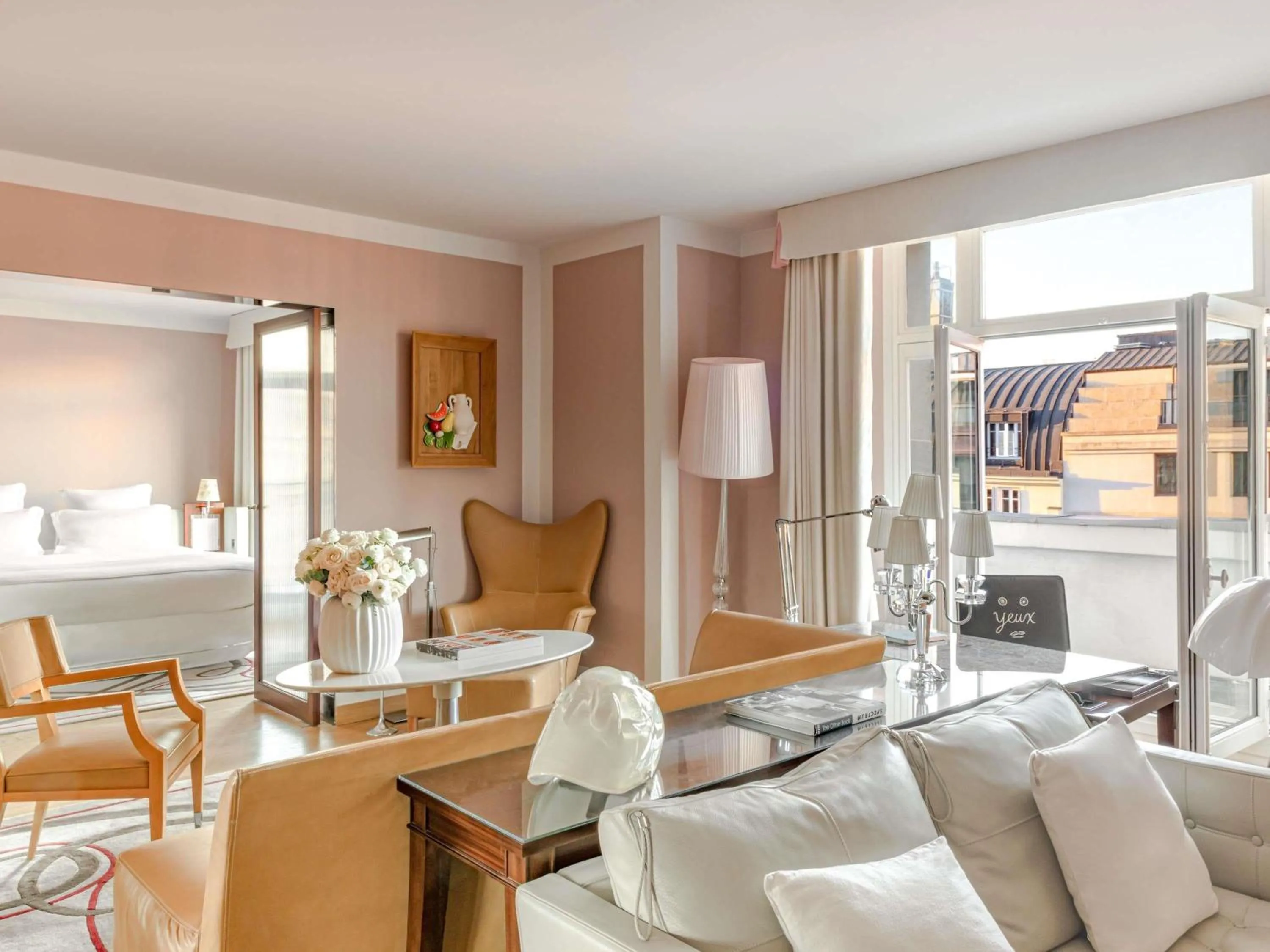 Bedroom in Hôtel Le Royal Monceau Raffles Paris