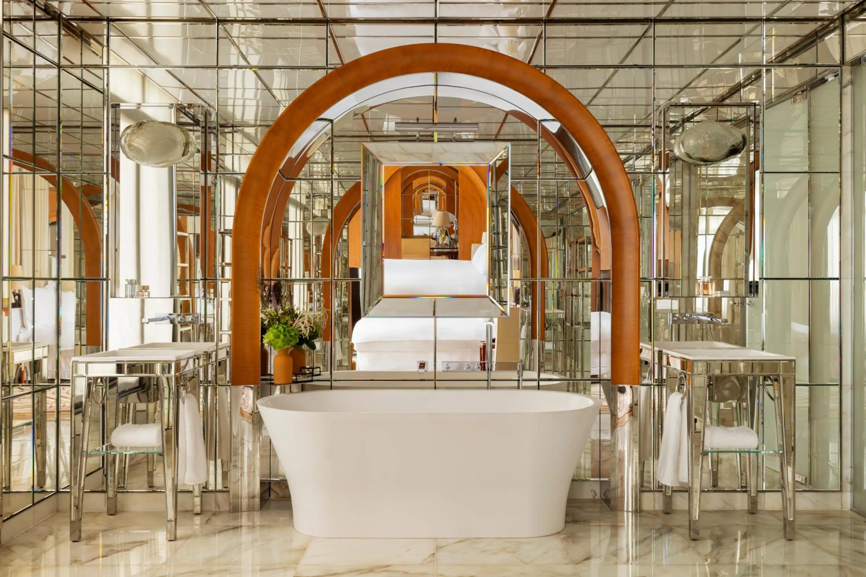 Bathroom in Hôtel Le Royal Monceau Raffles Paris