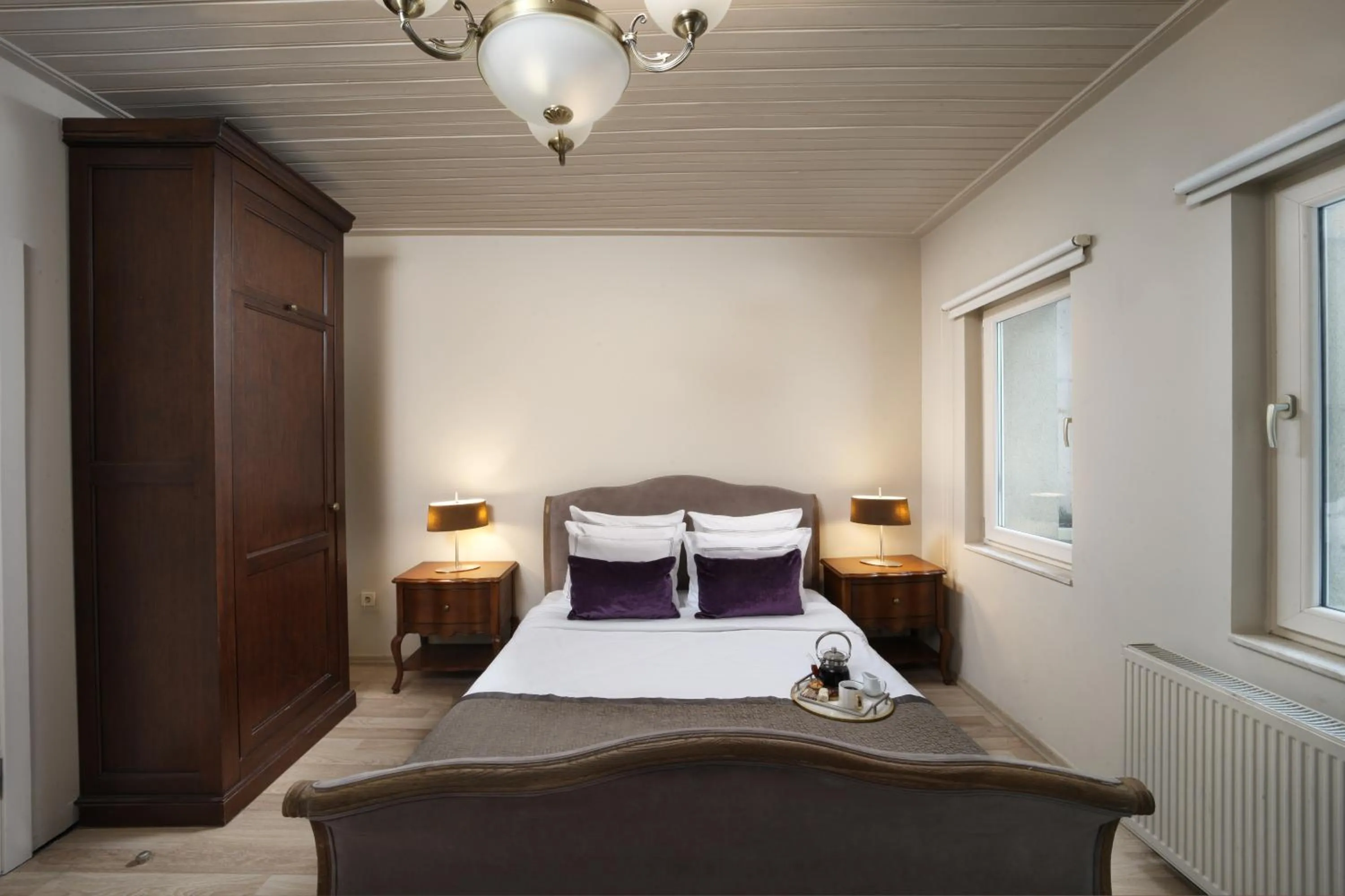 Bed in Meroddi Galata Flats