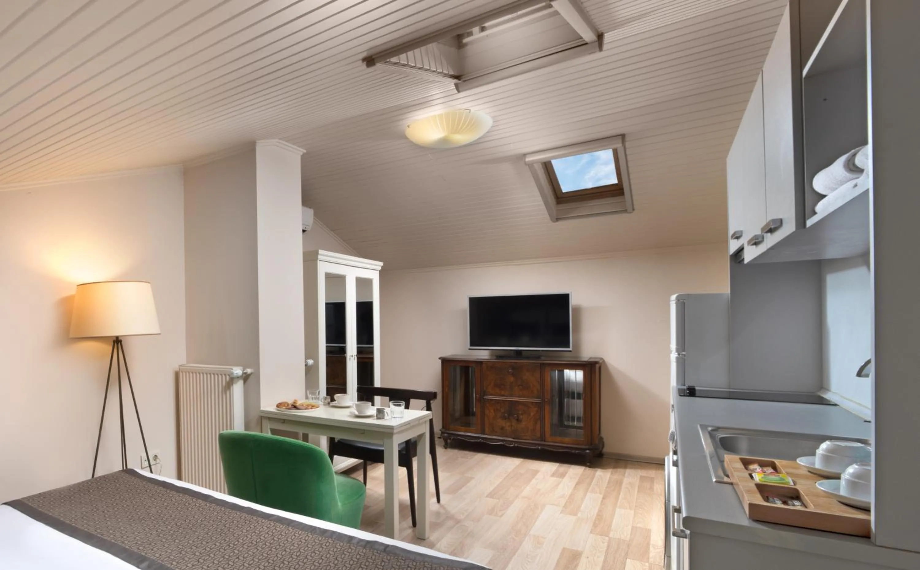 Kitchen or kitchenette in Meroddi Galata Flats