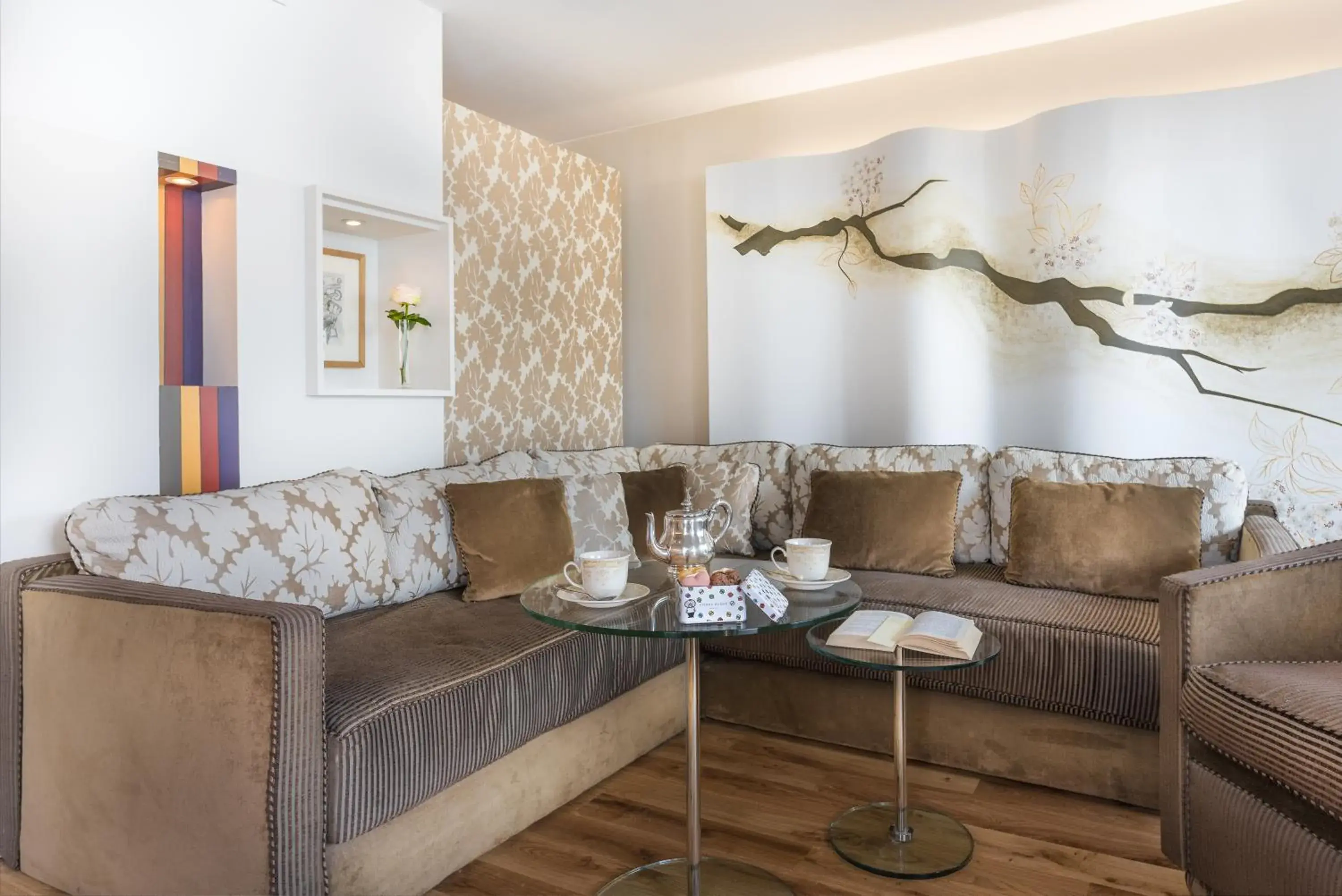 Living room in Hotel Cambon Living room in Hotel Cambon