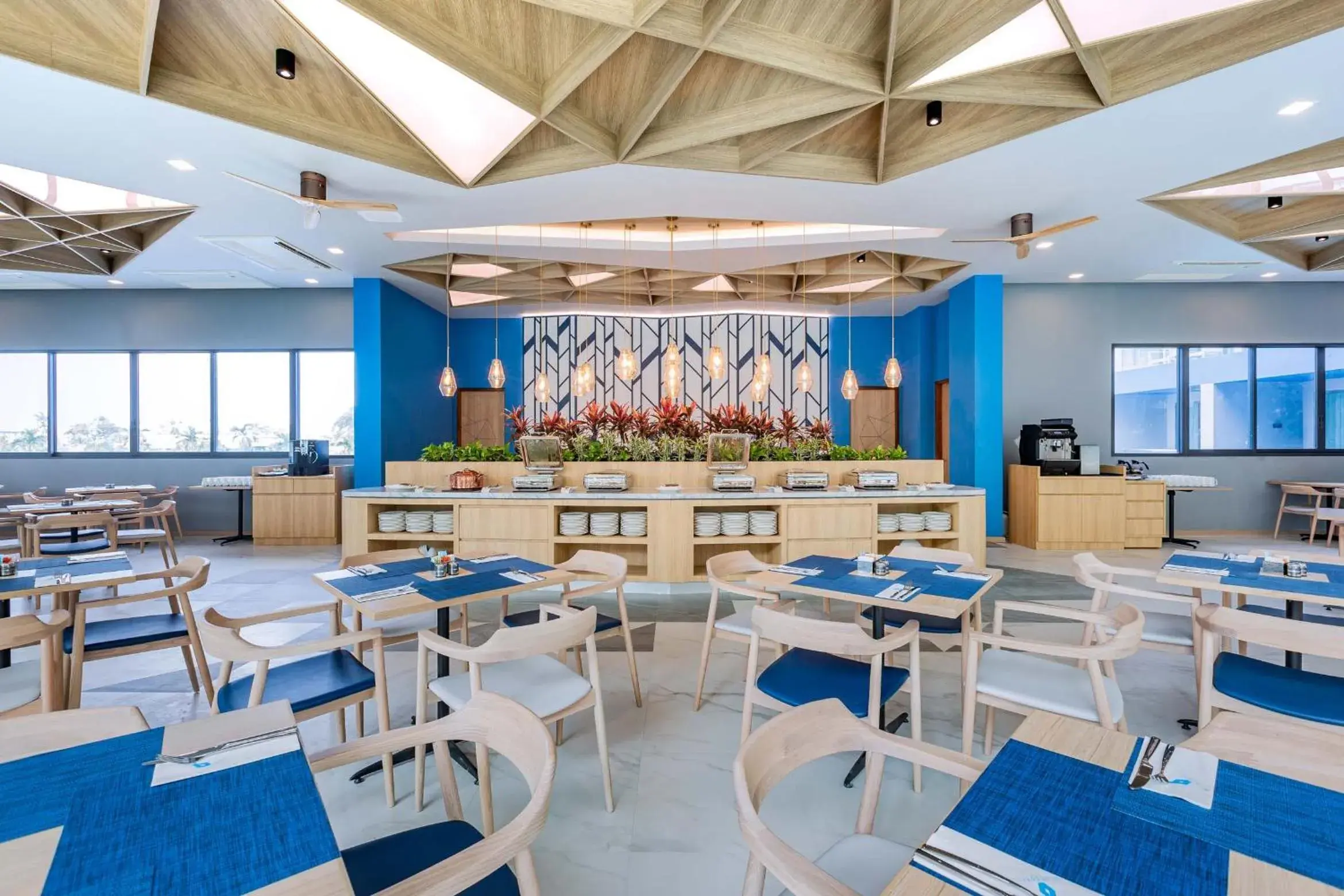 Food and drinks in BlueSotel SMART Krabi Aonang Beach - Adults only Food and drinks in BlueSotel SMART Krabi Aonang Beach - Adults only