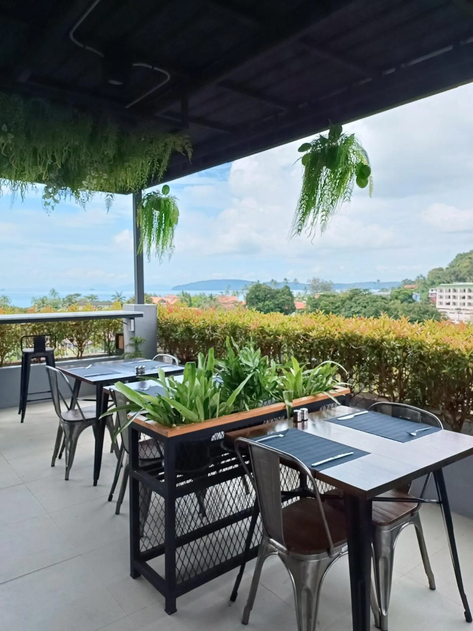 Restaurant/places to eat in BlueSotel SMART Krabi Aonang Beach - Adults only