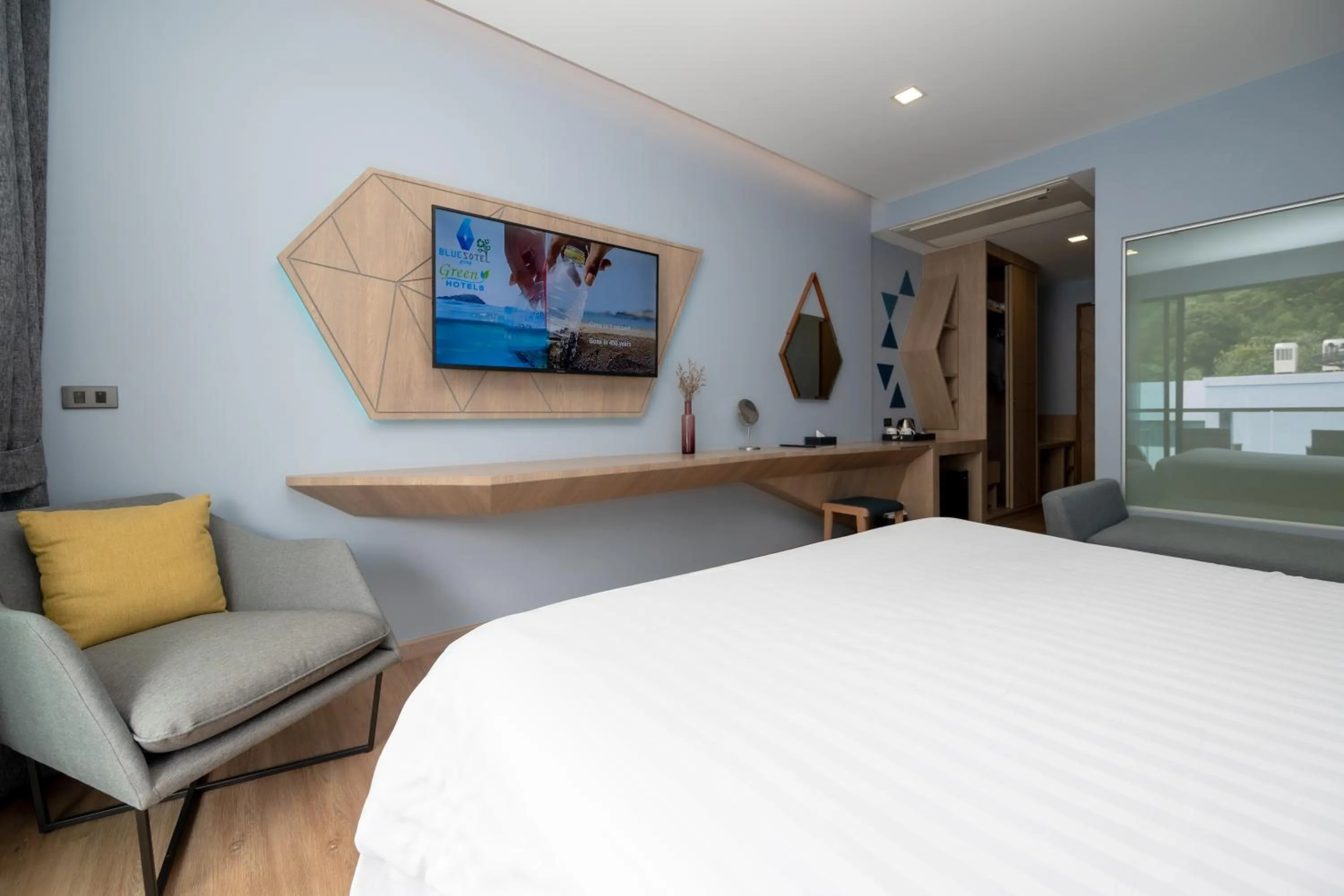 TV and multimedia, Bed in BlueSotel SMART Krabi Aonang Beach - Adults only