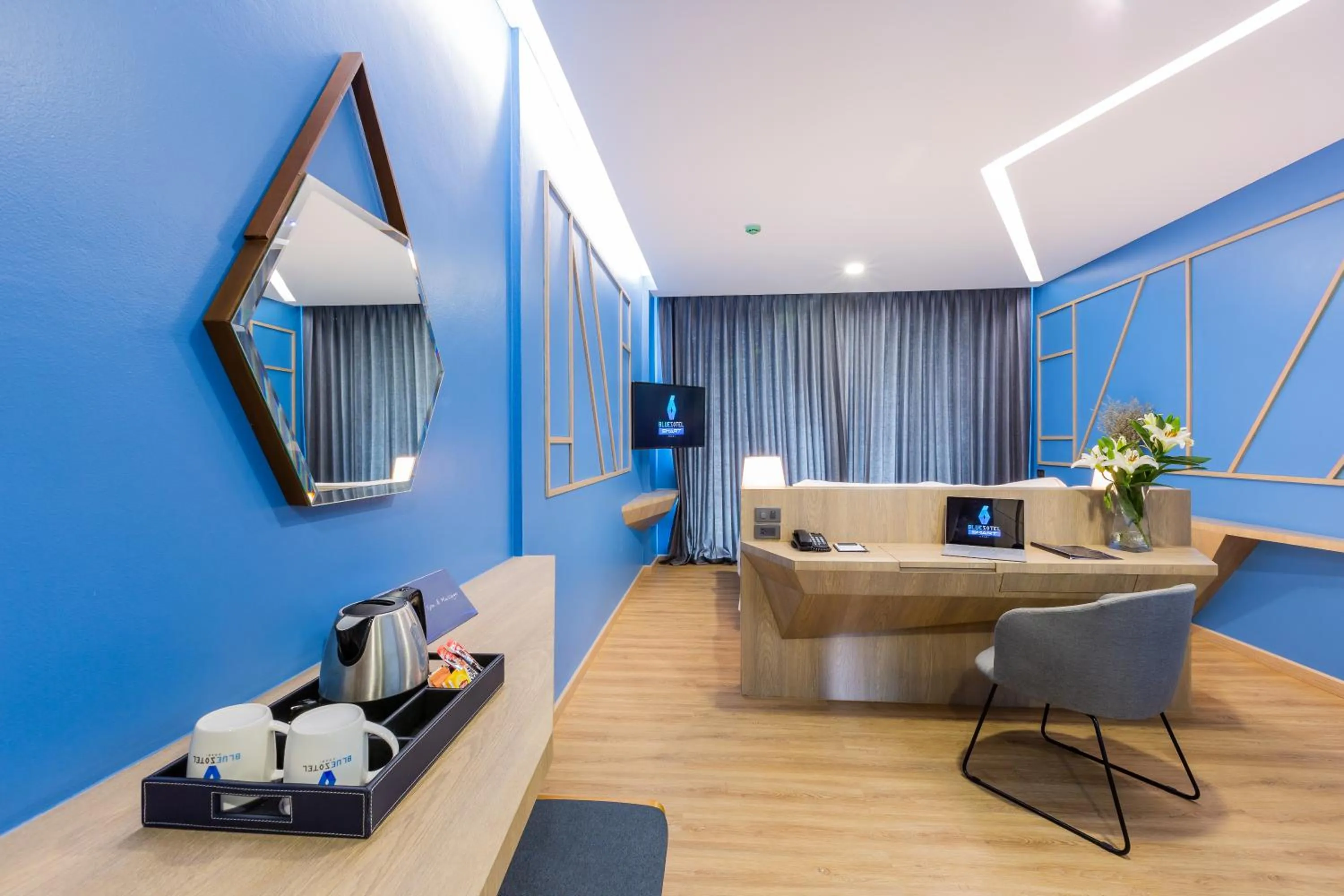 TV and multimedia in BlueSotel SMART Krabi Aonang Beach - Adults only