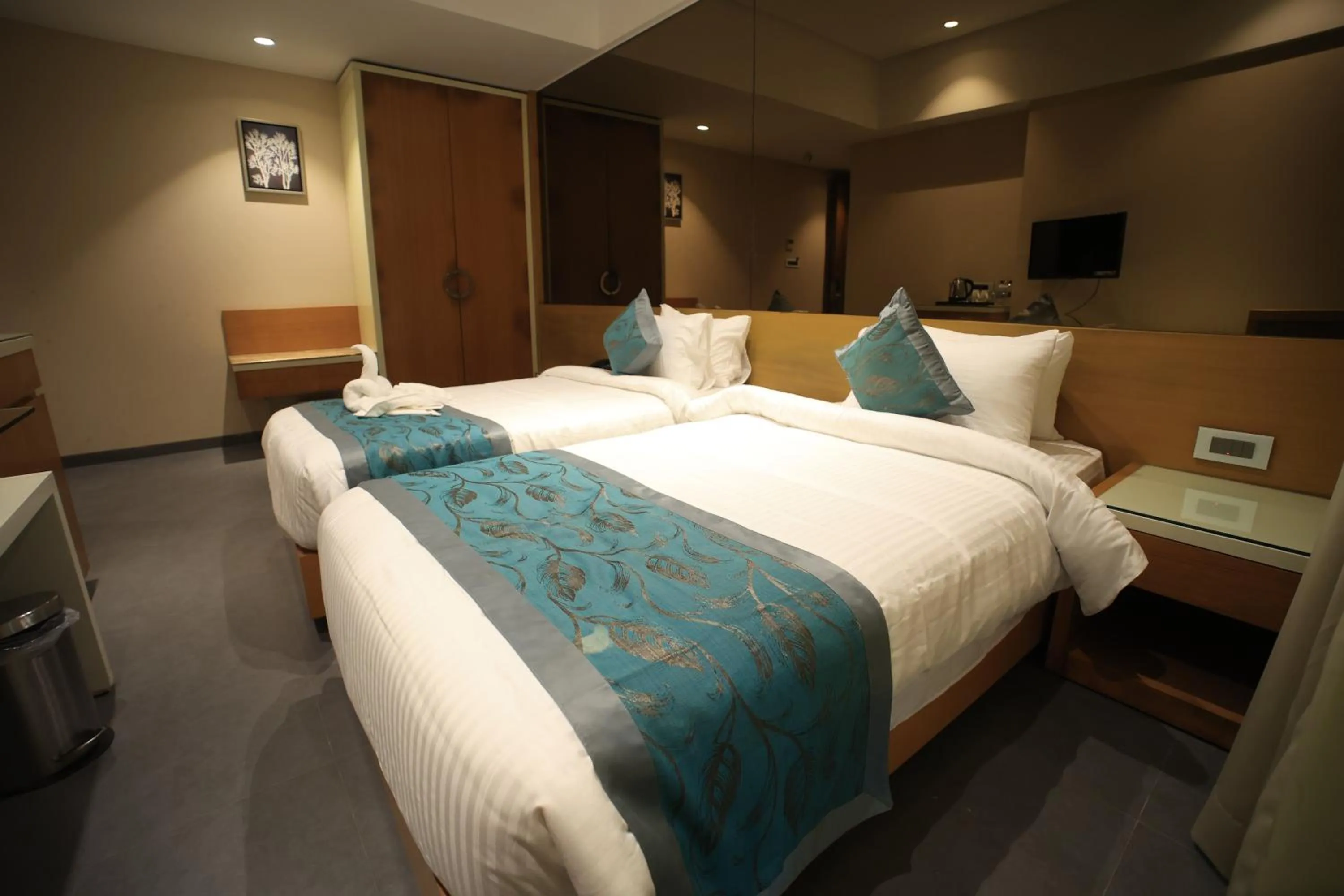 Photo of the whole room, Bed in The Byke Delotel