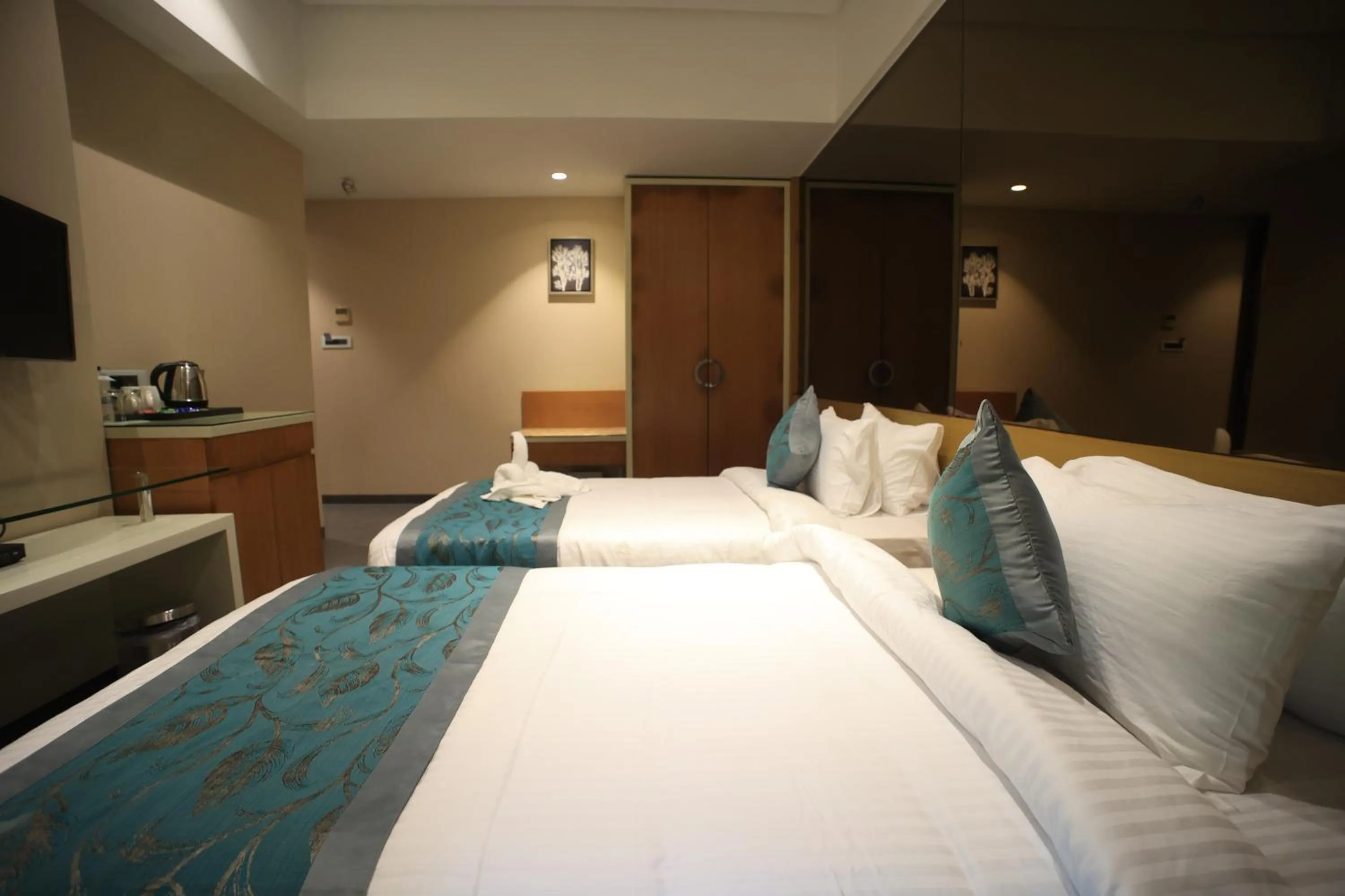 Photo of the whole room, Bed in The Byke Delotel