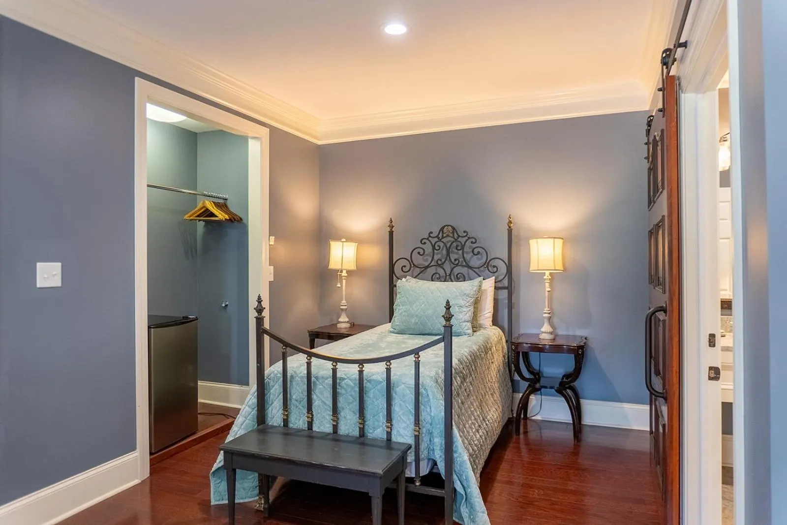 Bed in Belle Air Mansion and Inn