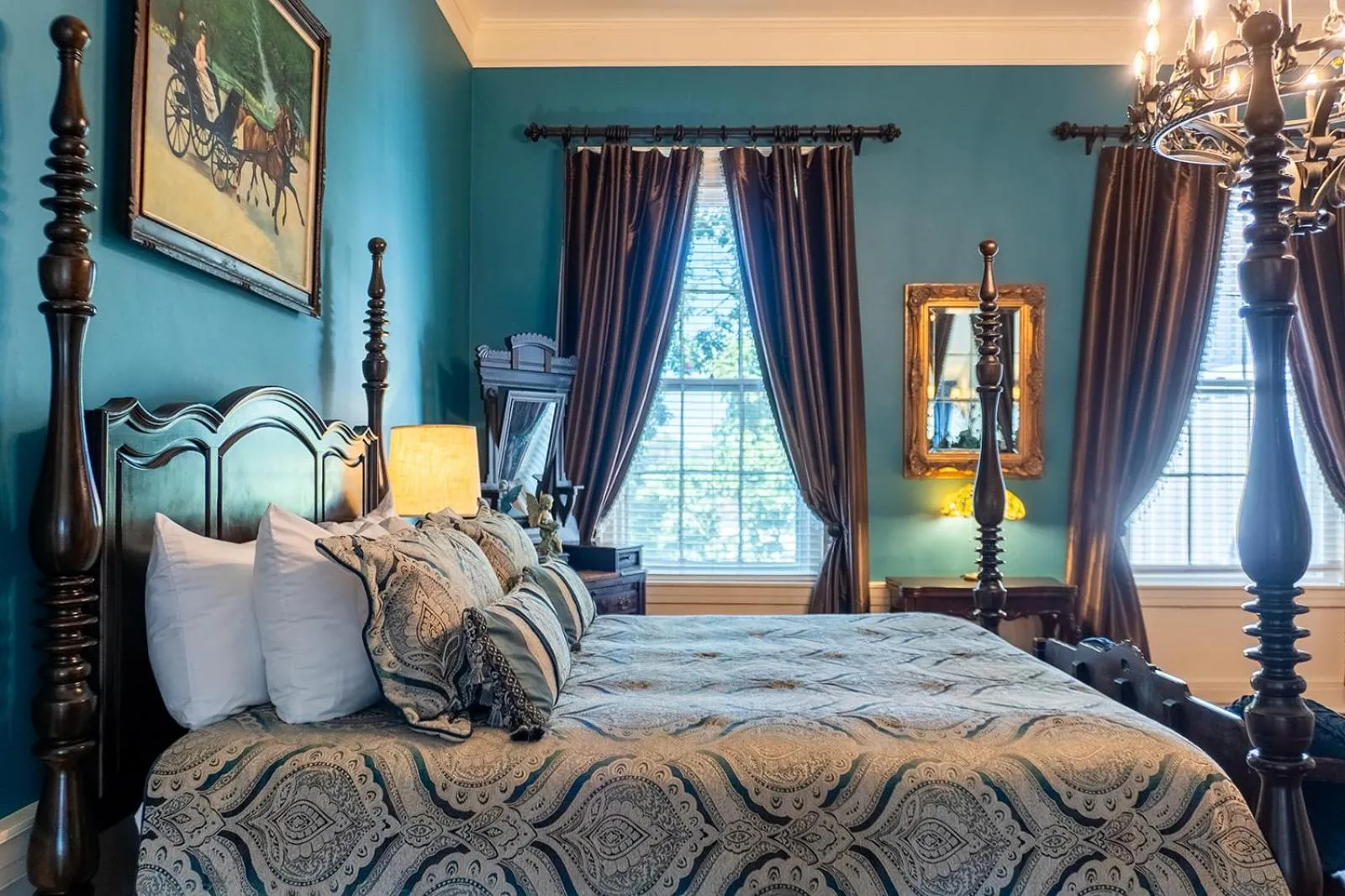 Bed in Belle Air Mansion and Inn