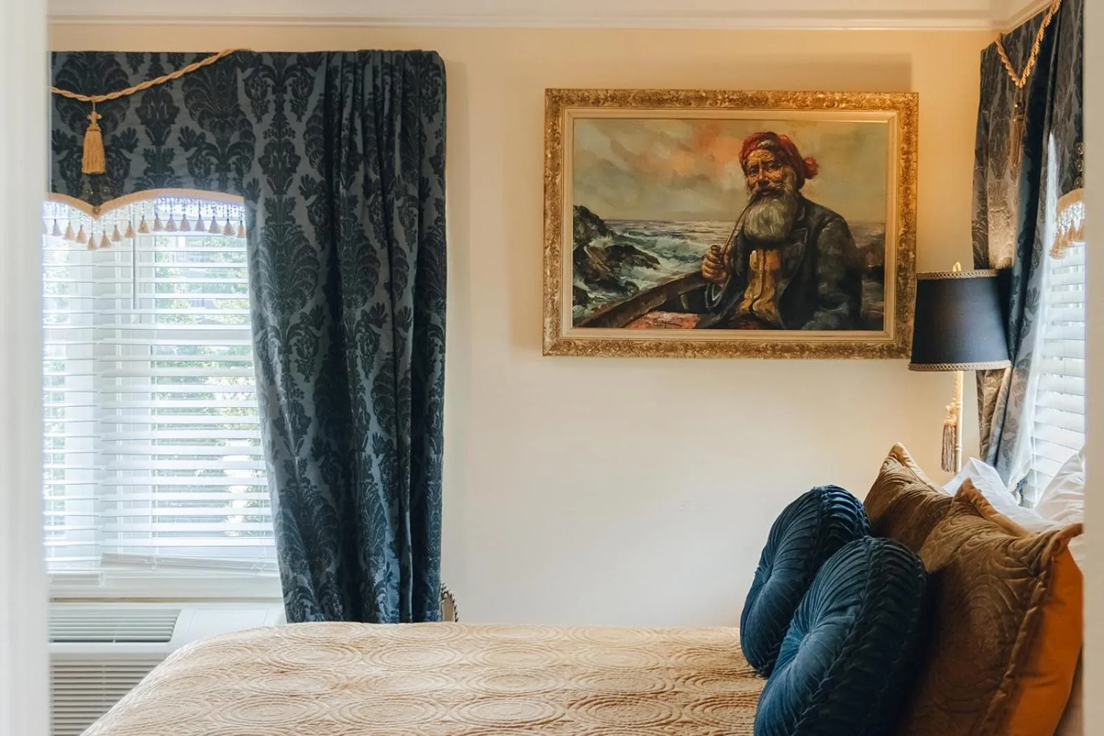 Bed in Belle Air Mansion and Inn